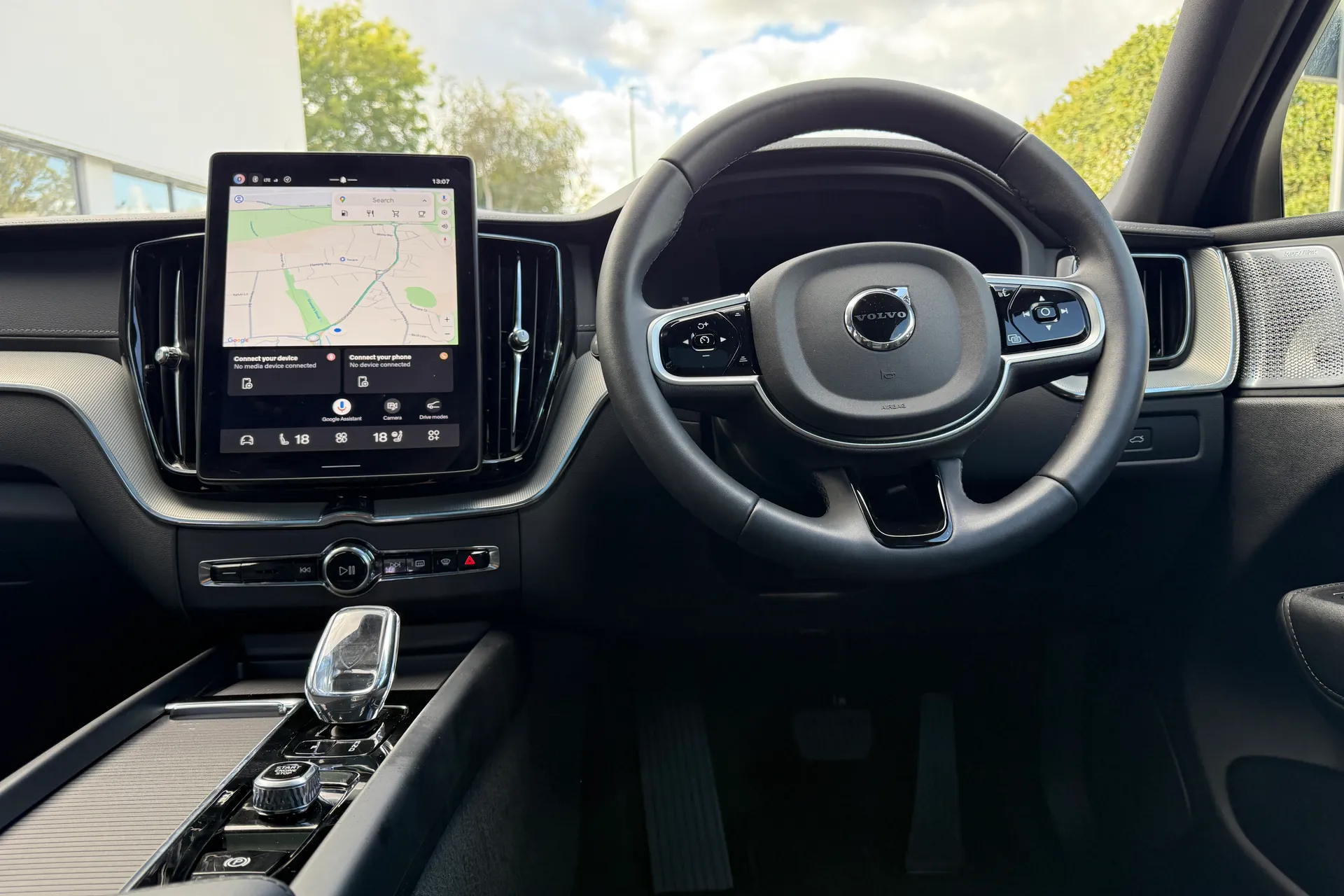Volvo XC60 thumbnail image number 32