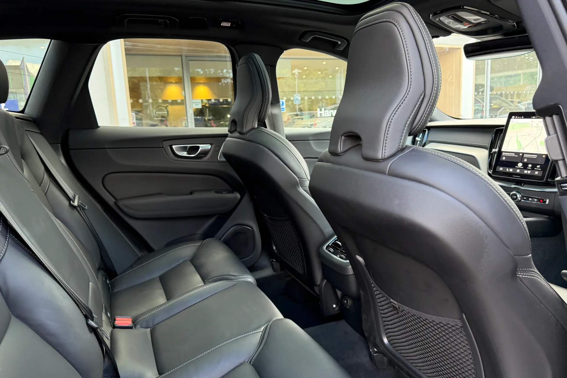 Volvo XC60 thumbnail image number 22