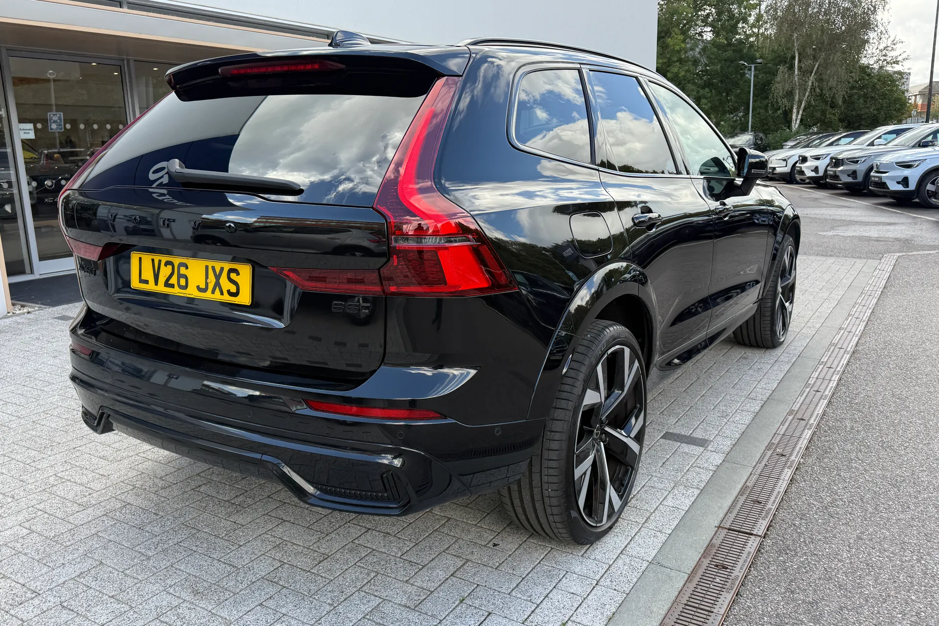 Volvo XC60 thumbnail image number 8