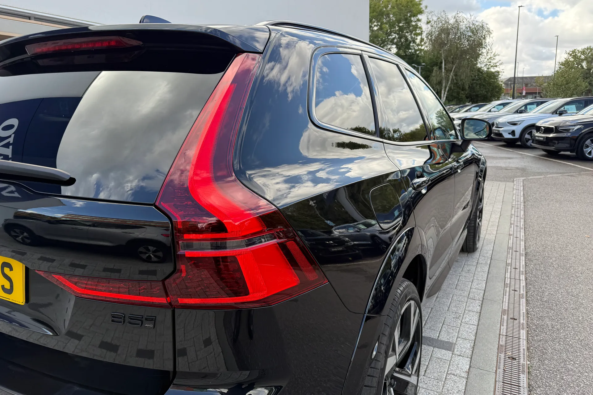 Volvo XC60 thumbnail image number 16