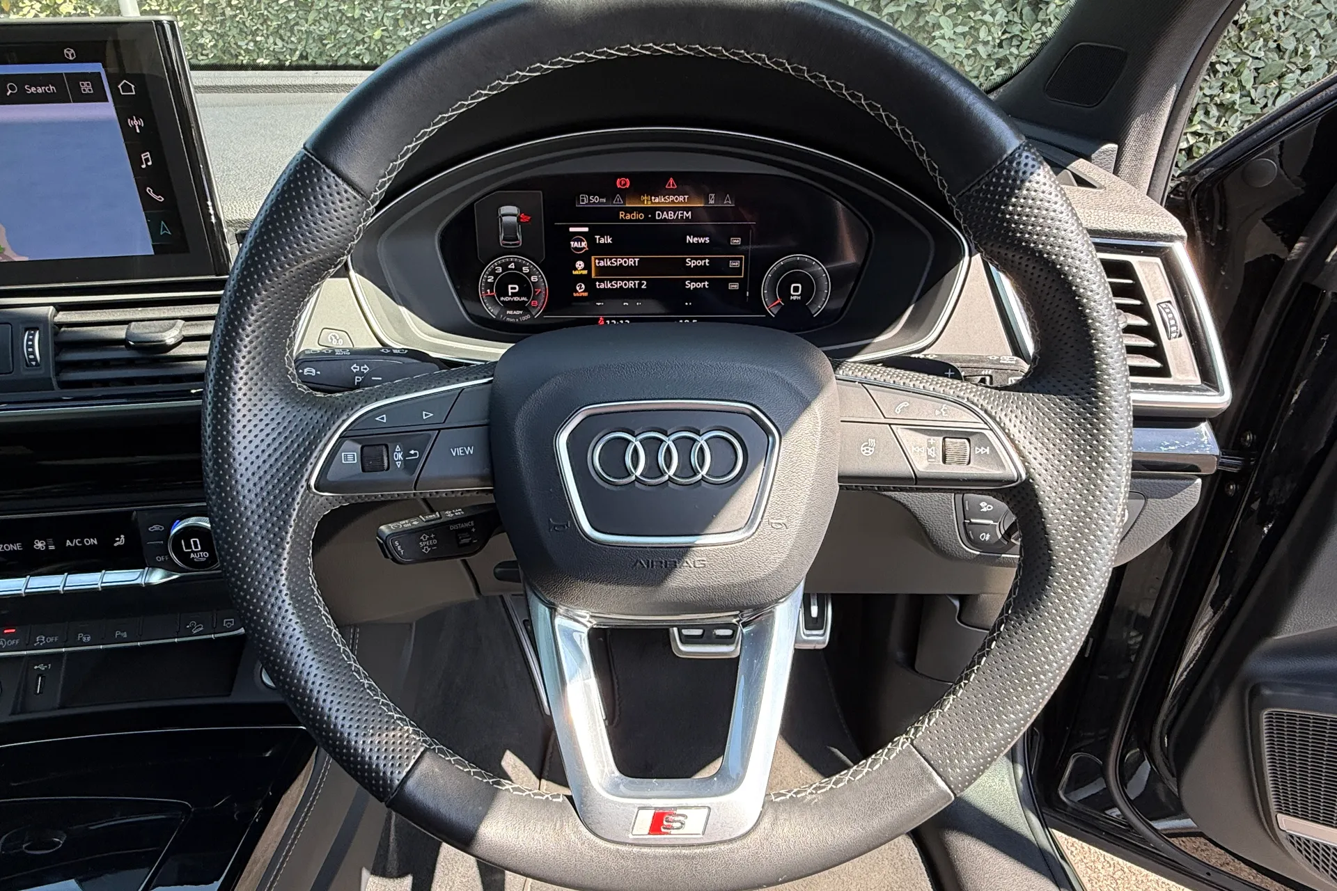 Audi Q5 thumbnail image number 15