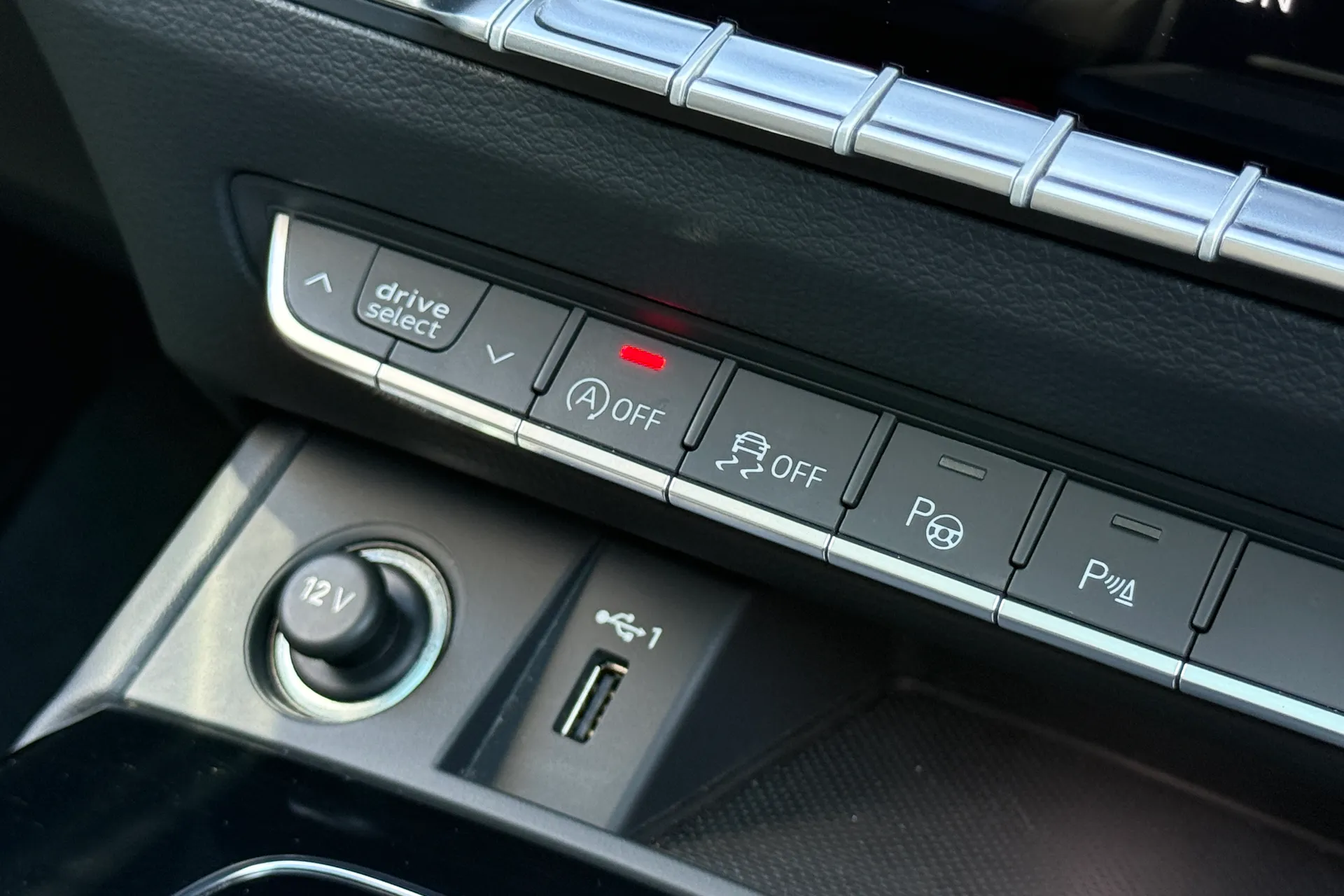 Audi Q5 thumbnail image number 36