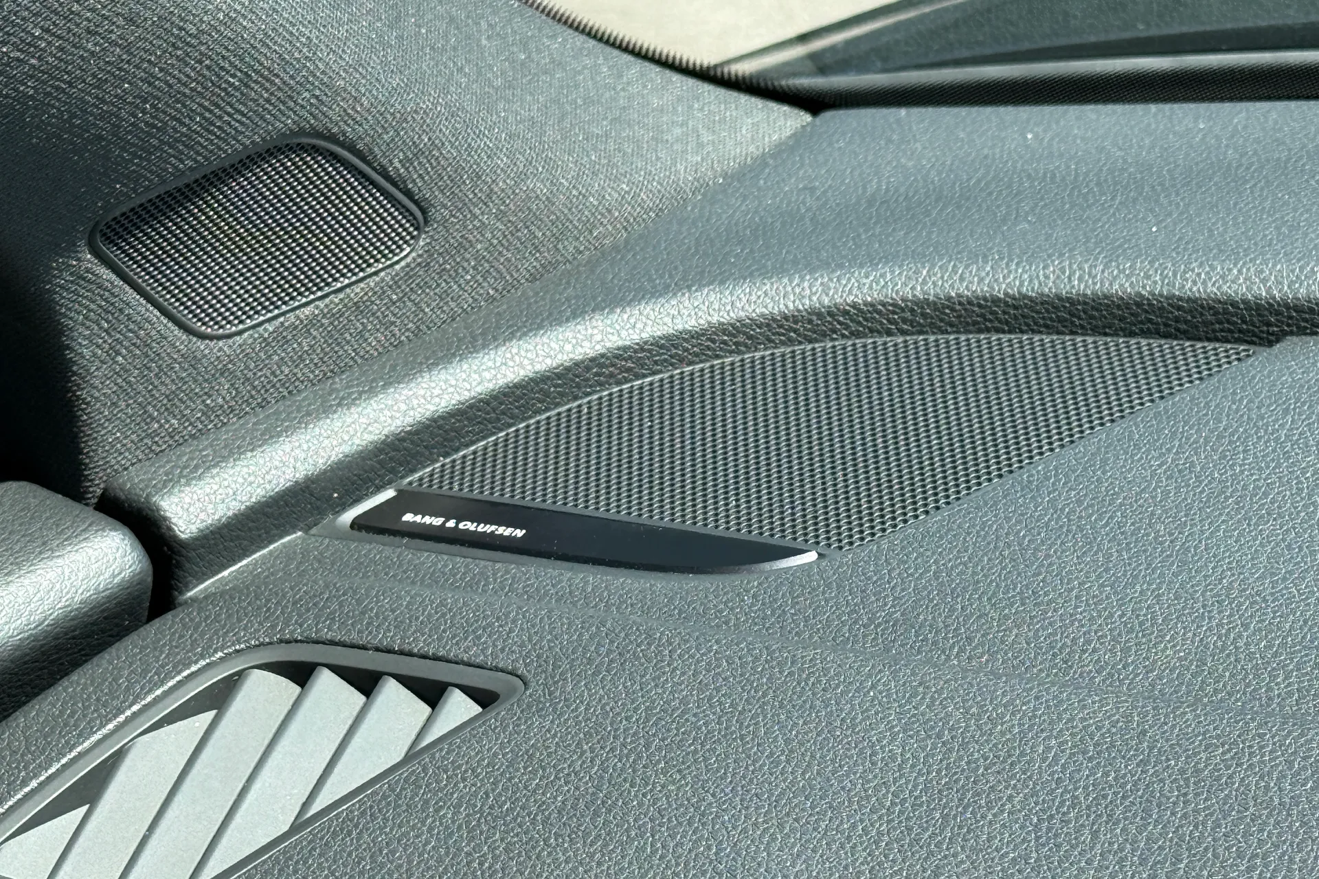 Audi Q5 thumbnail image number 22