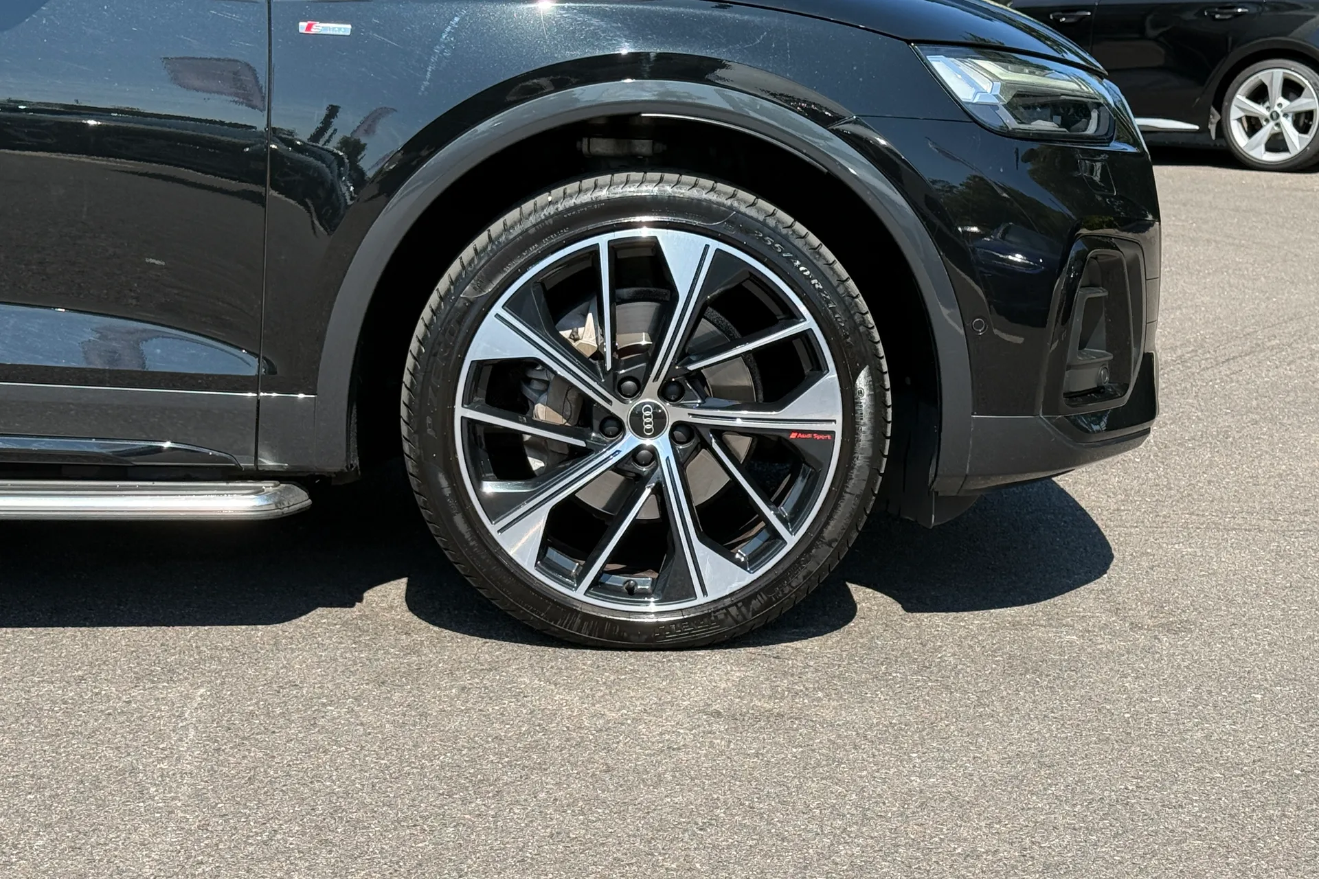 Audi Q5 thumbnail image number 12