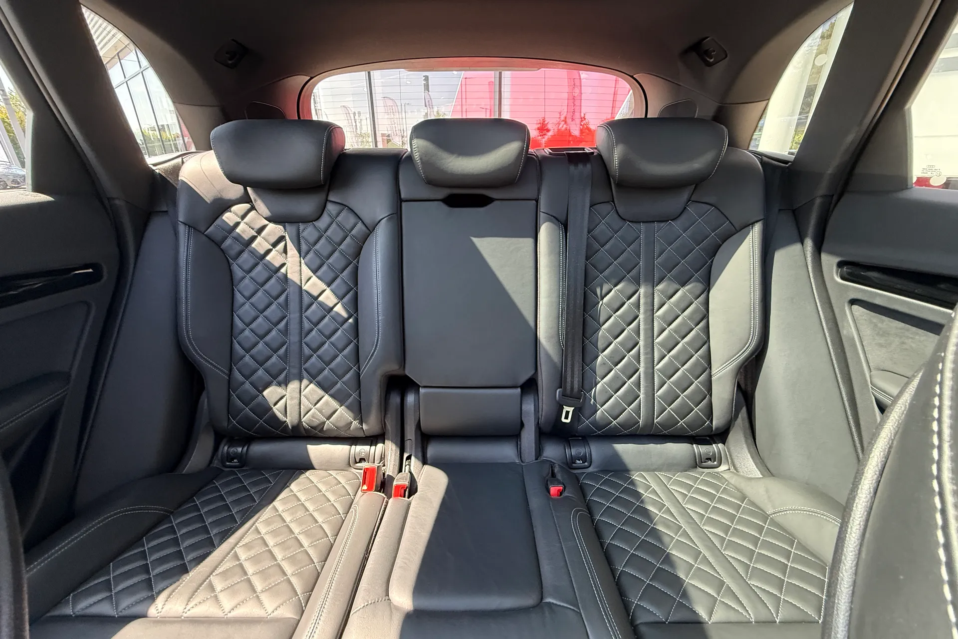 Audi Q5 thumbnail image number 45