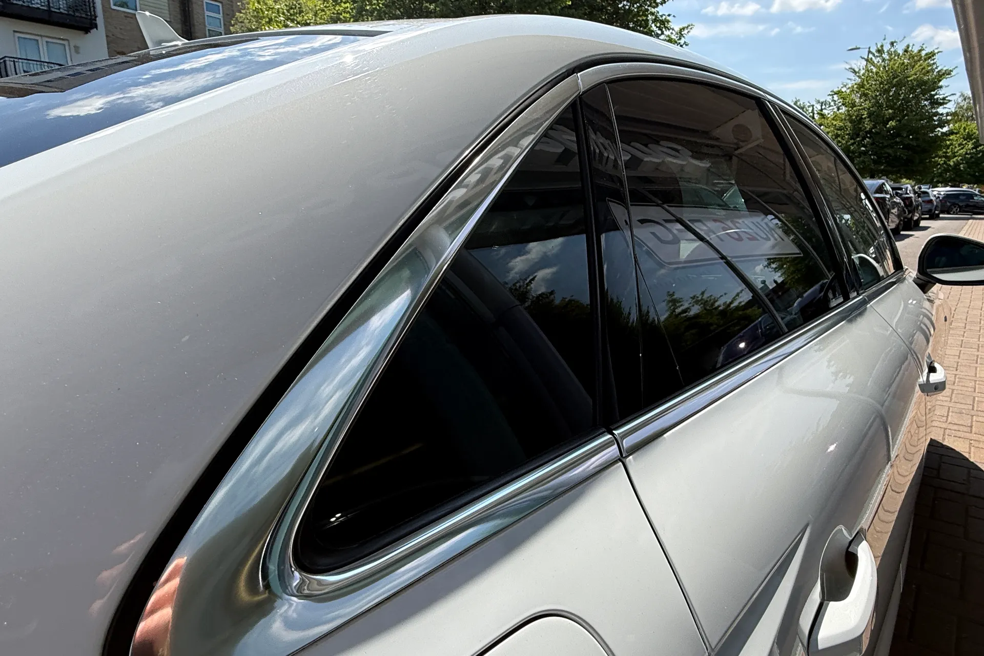 Audi A4 thumbnail image number 42
