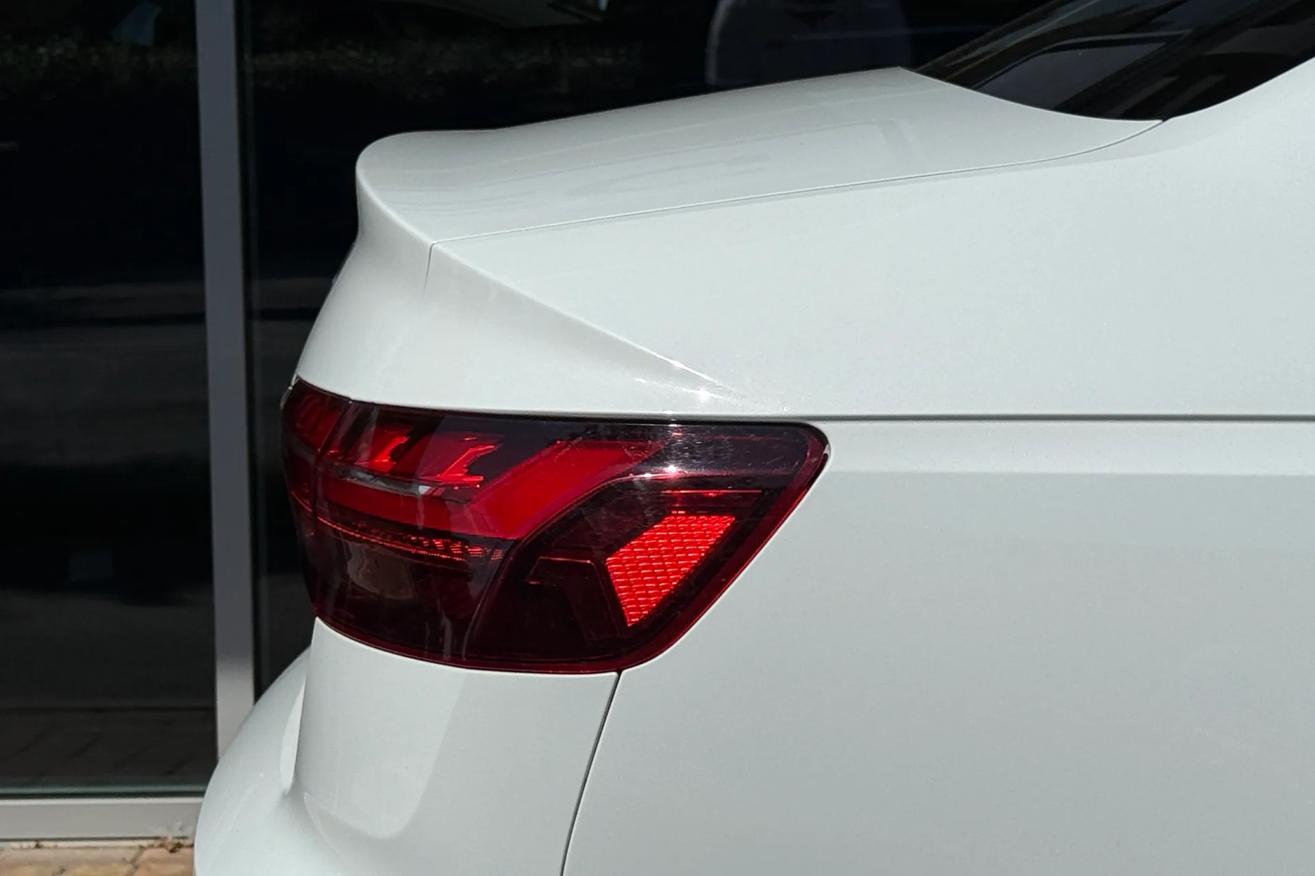 Audi A4 thumbnail image number 65