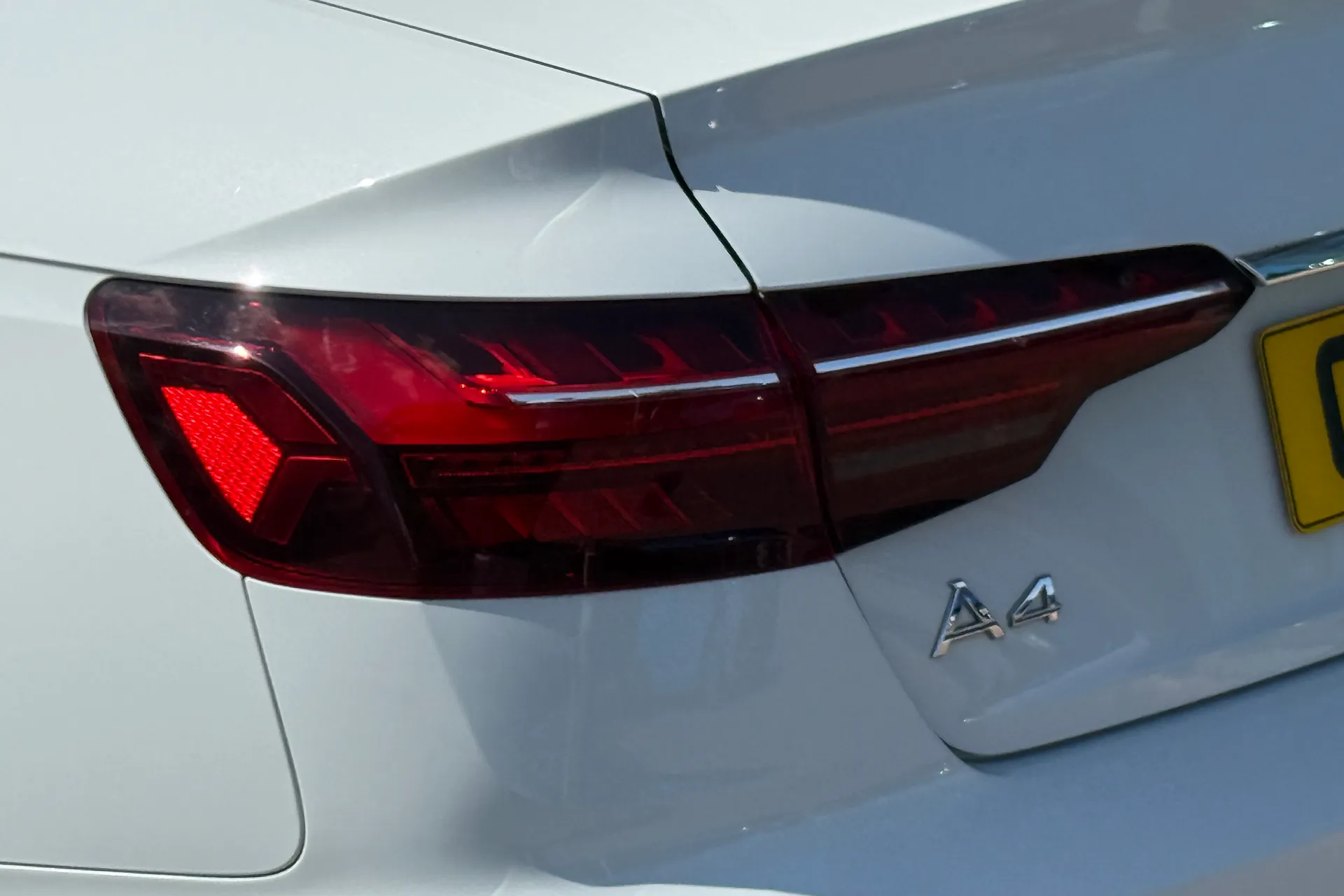 Audi A4 thumbnail image number 53