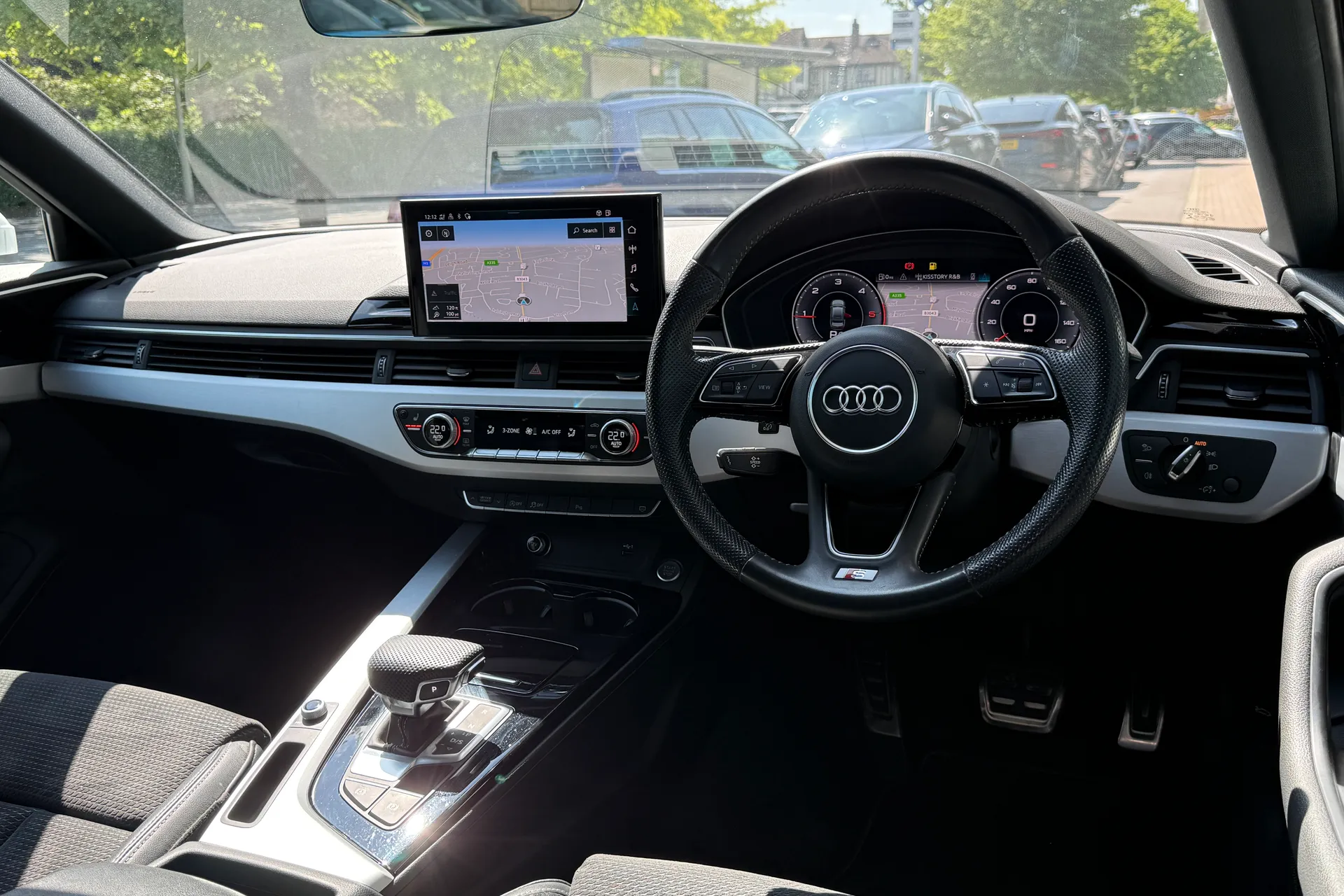 Audi A4 thumbnail image number 43