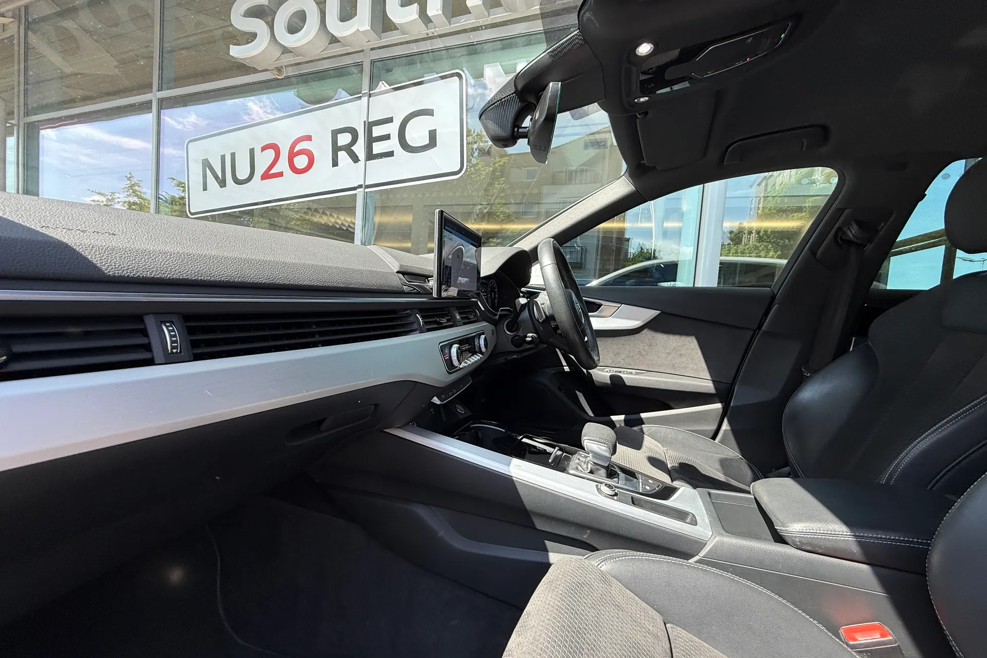 Audi A4 thumbnail image number 9