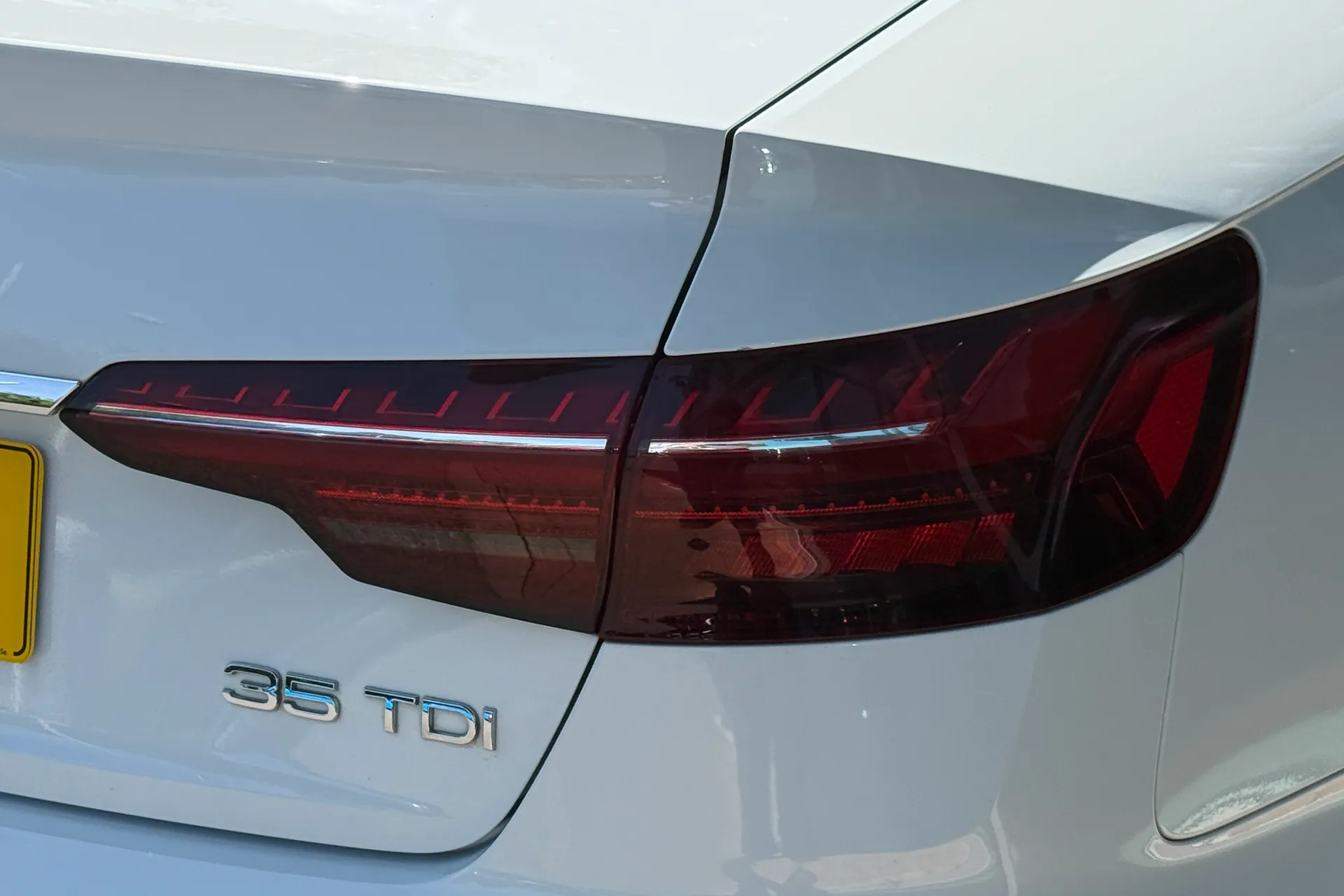 Audi A4 thumbnail image number 51