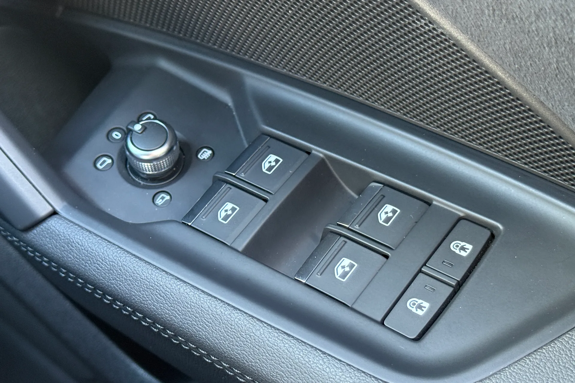 Audi RS3 thumbnail image number 23