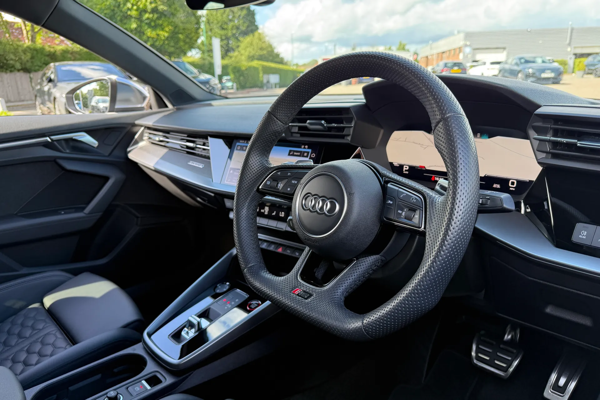 Audi RS3 thumbnail image number 32