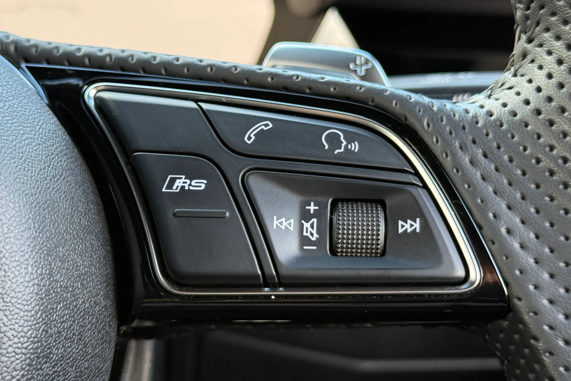 Audi RS3 thumbnail image number 26