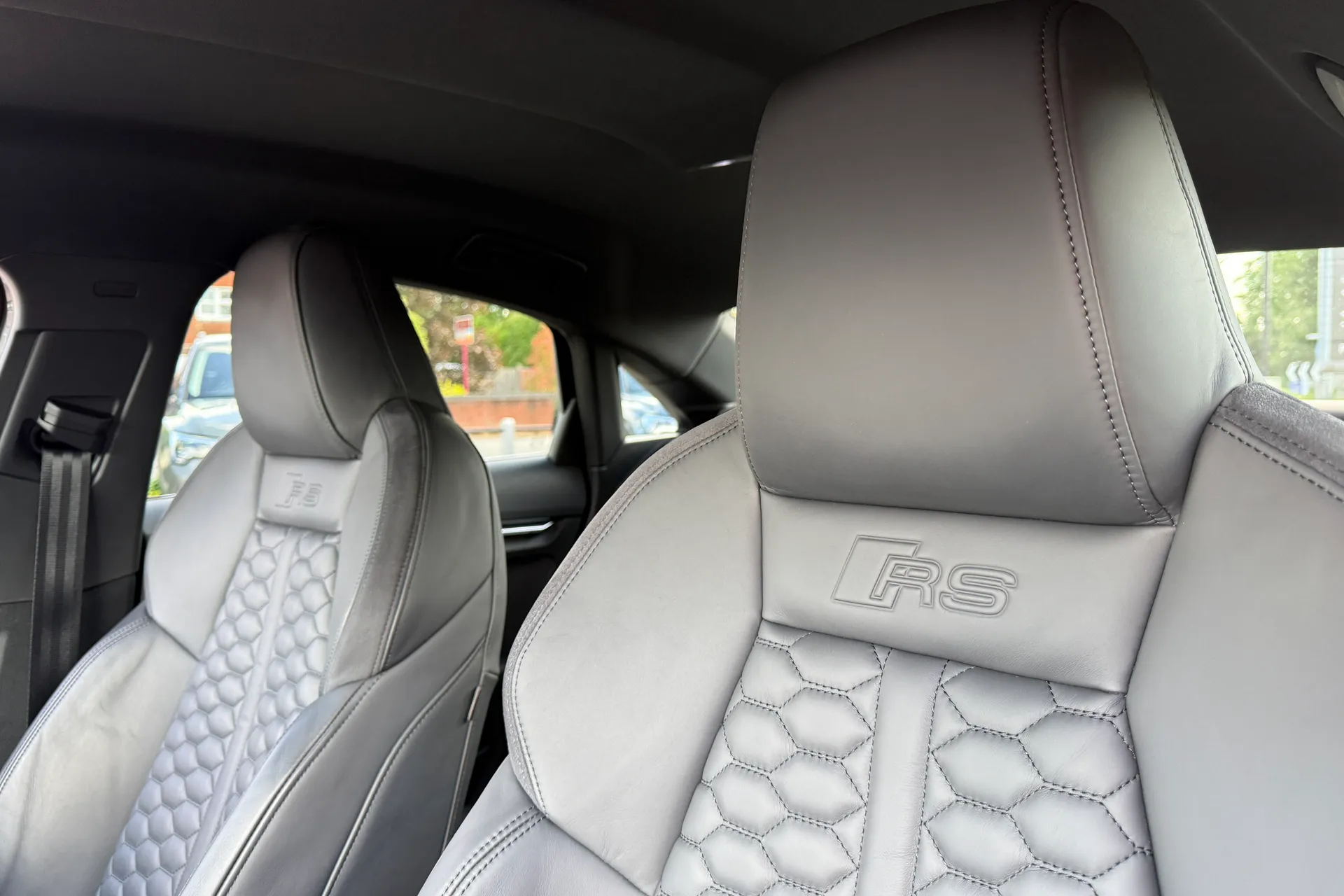 Audi RS3 thumbnail image number 35