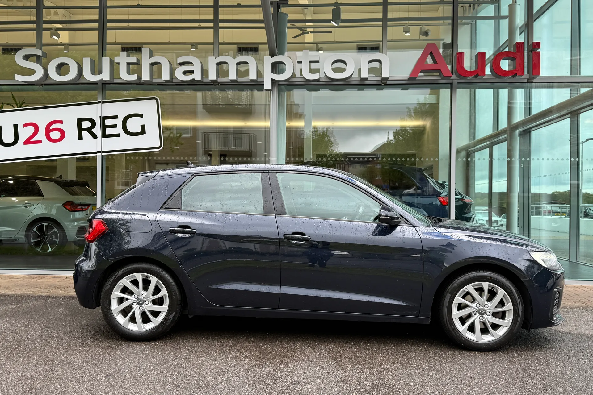 Audi A1 thumbnail image number 2