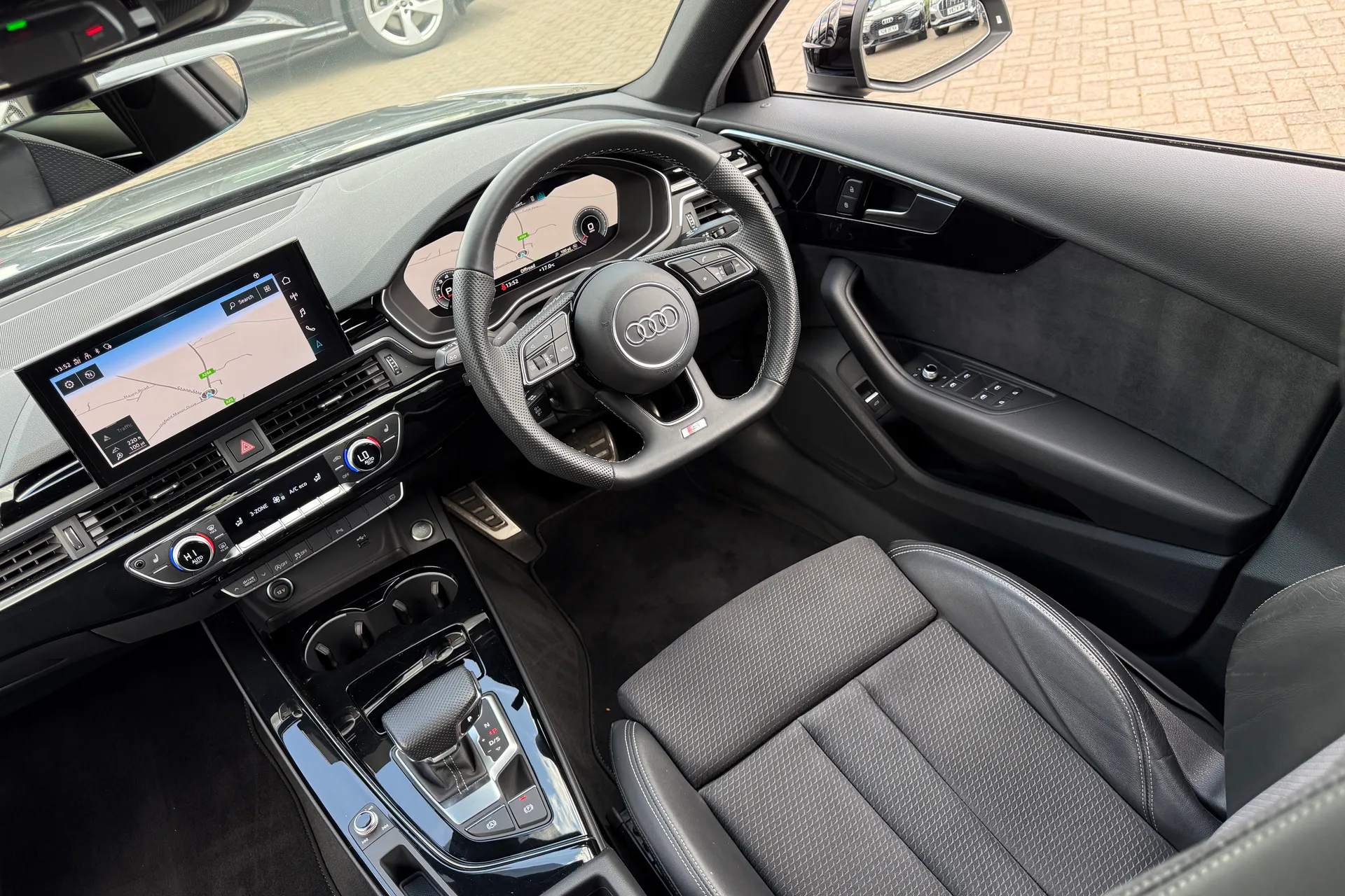 Audi A4 thumbnail image number 41