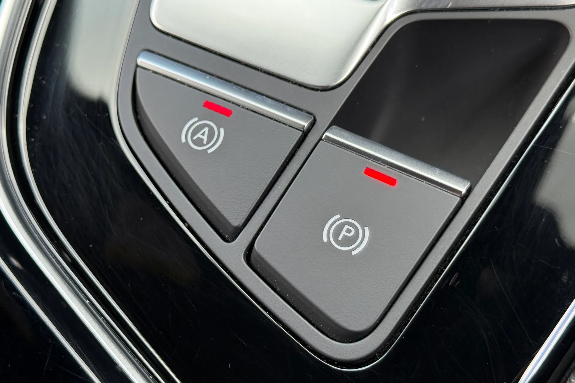 Audi A4 thumbnail image number 40