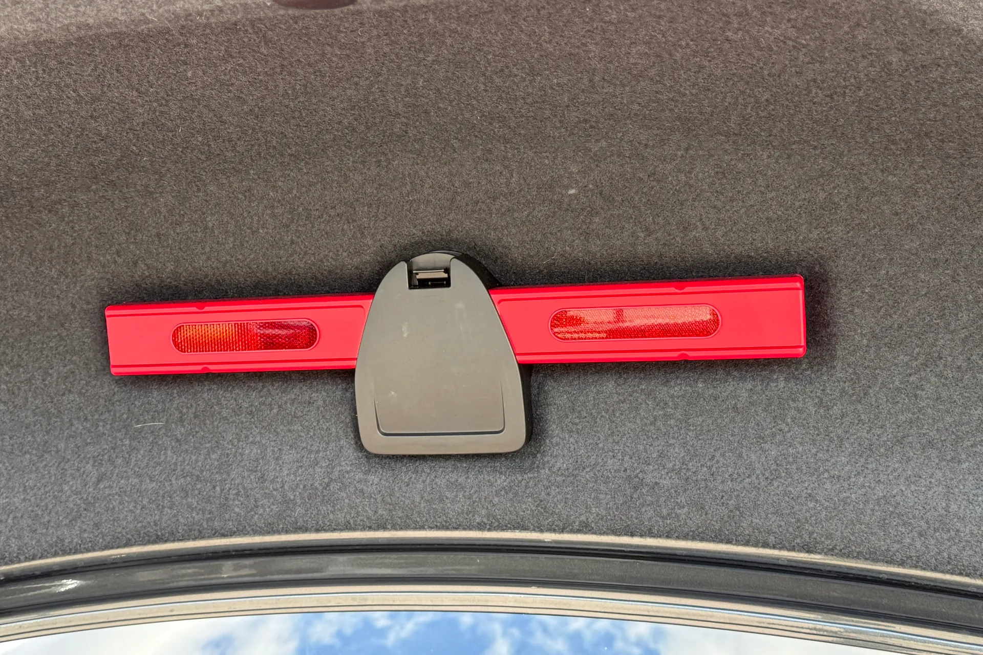 Audi A4 thumbnail image number 36