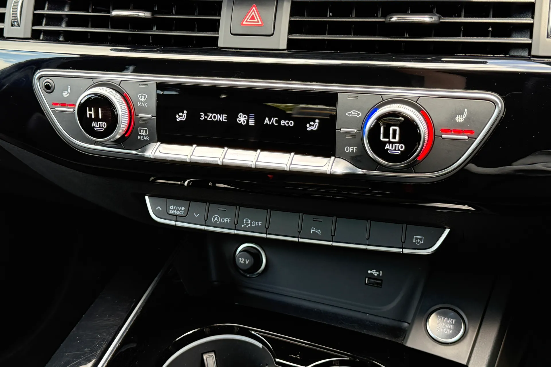 Audi A4 thumbnail image number 16