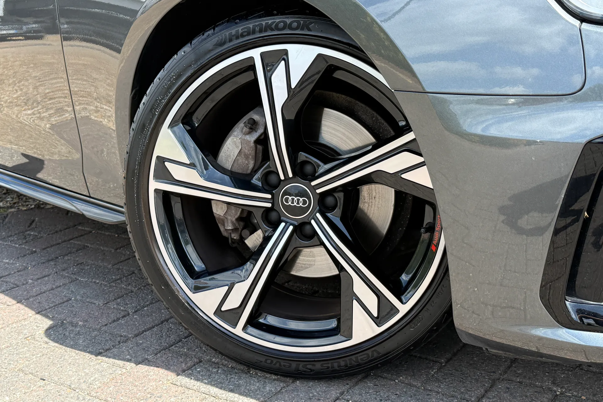 Audi A4 thumbnail image number 7