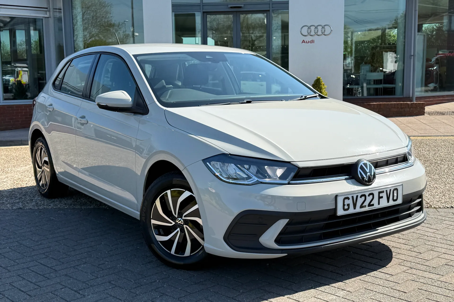 VOLKSWAGEN POLO thumbnail image number 20