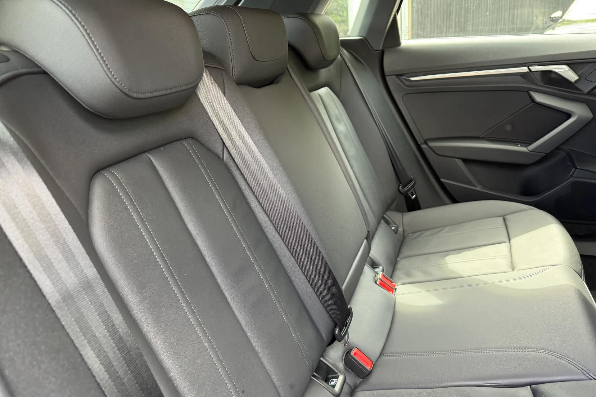 Audi A3 thumbnail image number 32