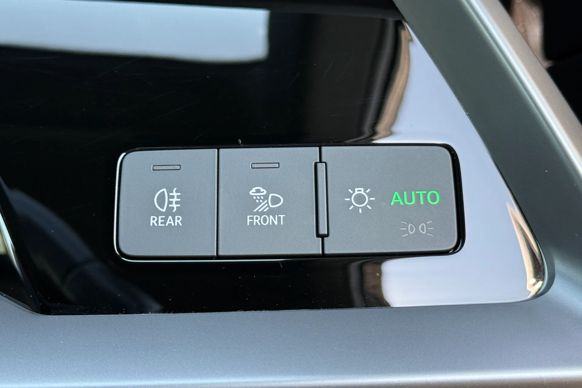 Audi A3 thumbnail image number 25