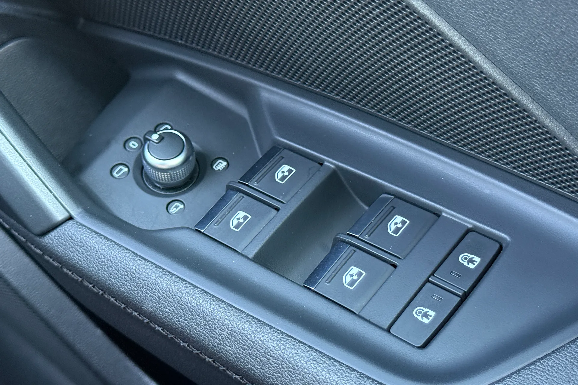 Audi A3 thumbnail image number 21