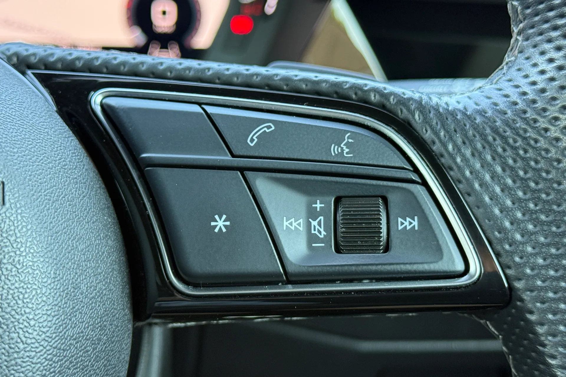 Audi A3 thumbnail image number 24