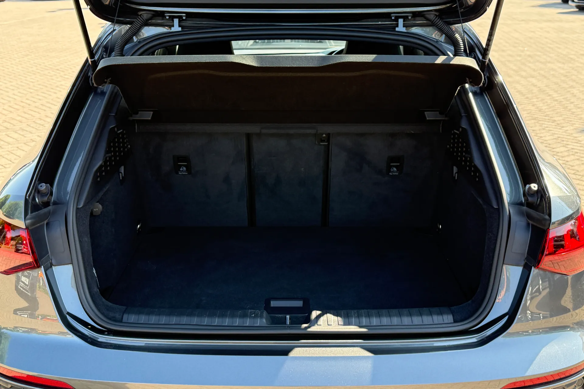 Audi A3 thumbnail image number 37