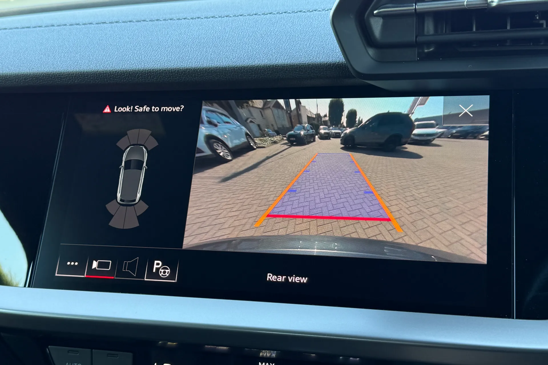 Audi A3 thumbnail image number 4