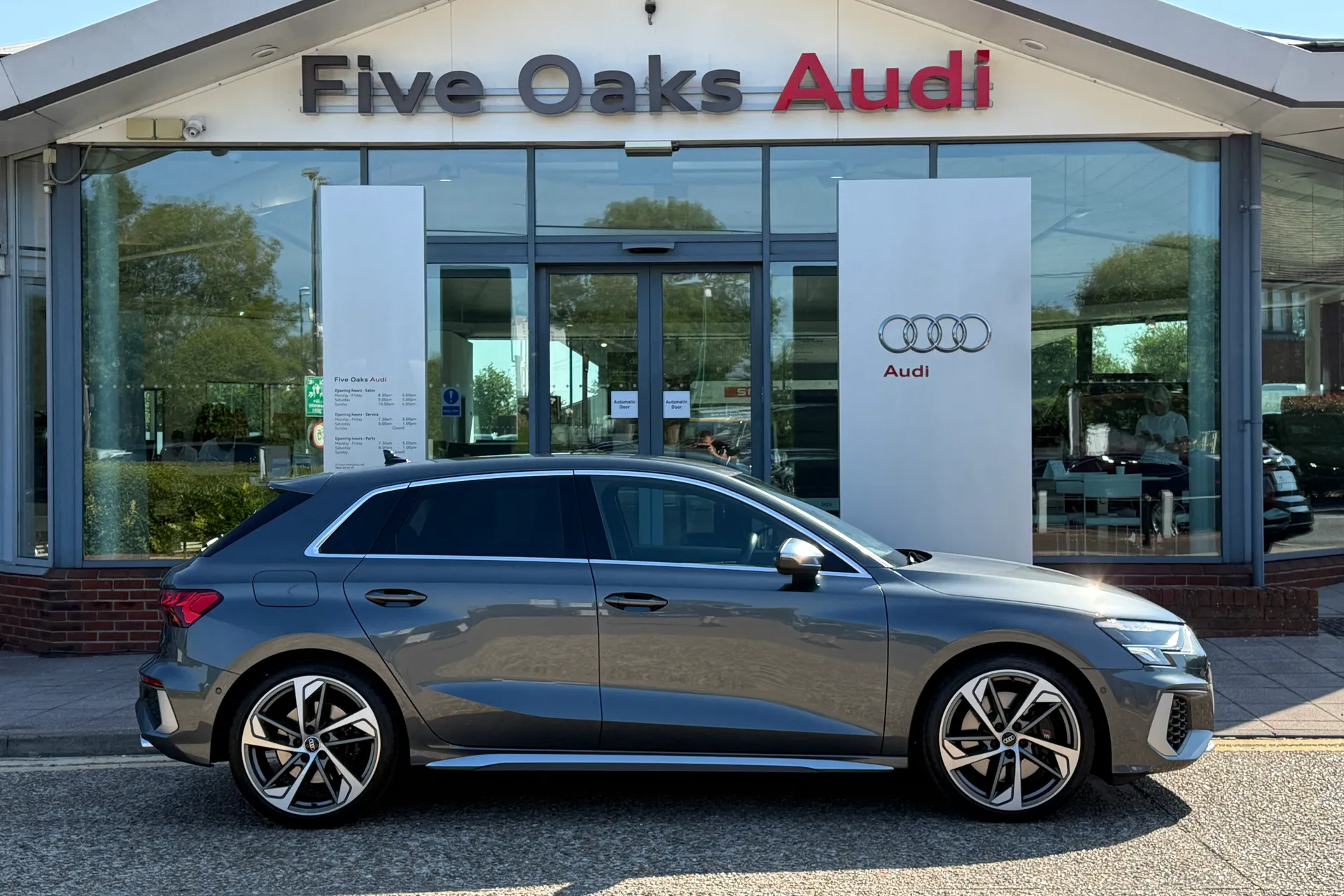 Audi A3 thumbnail image number 2