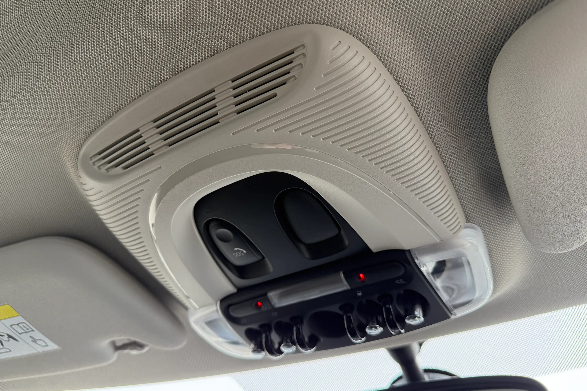 MINI HATCHBACK thumbnail image number 13