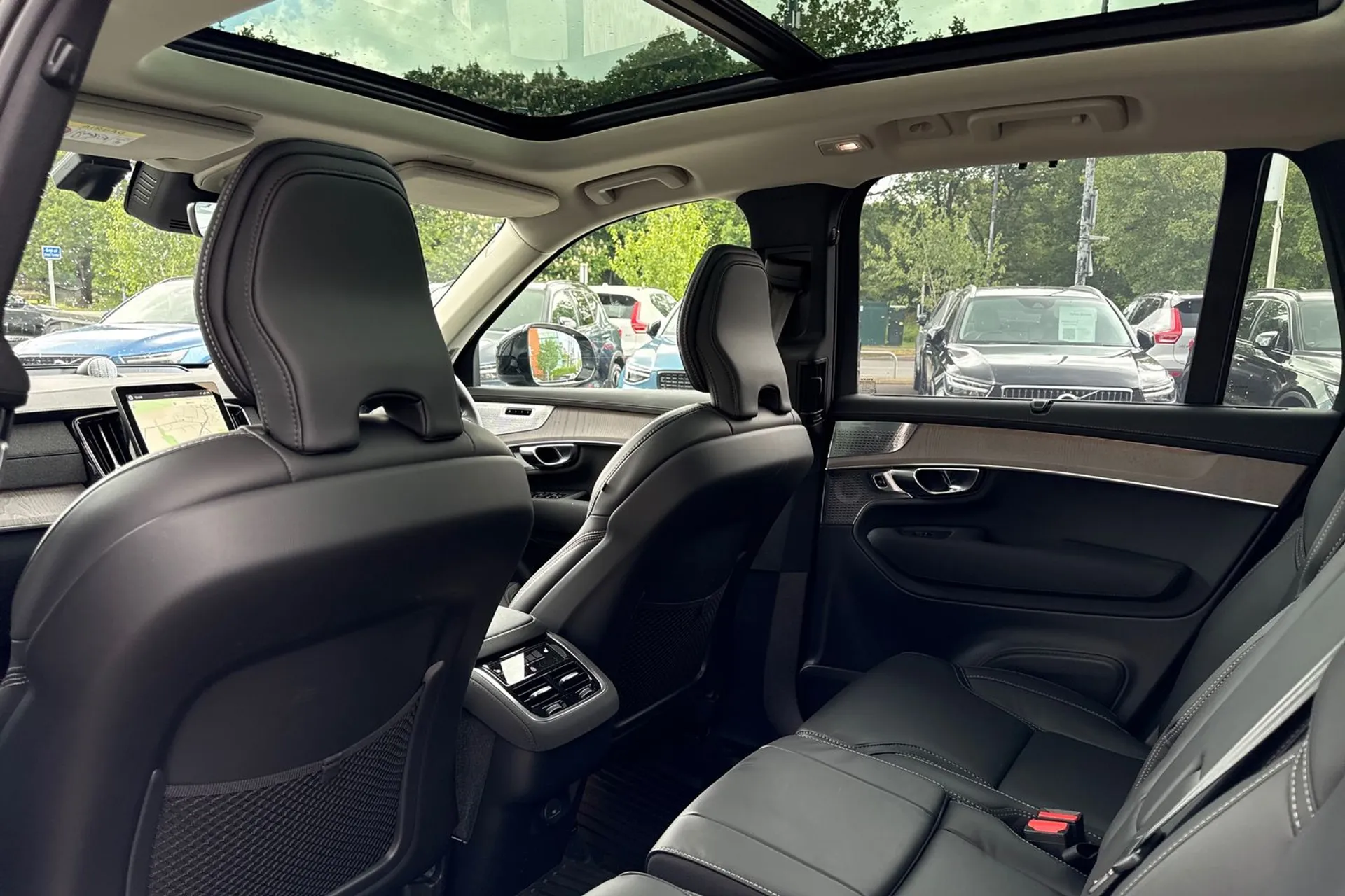 Volvo XC90 thumbnail image number 28