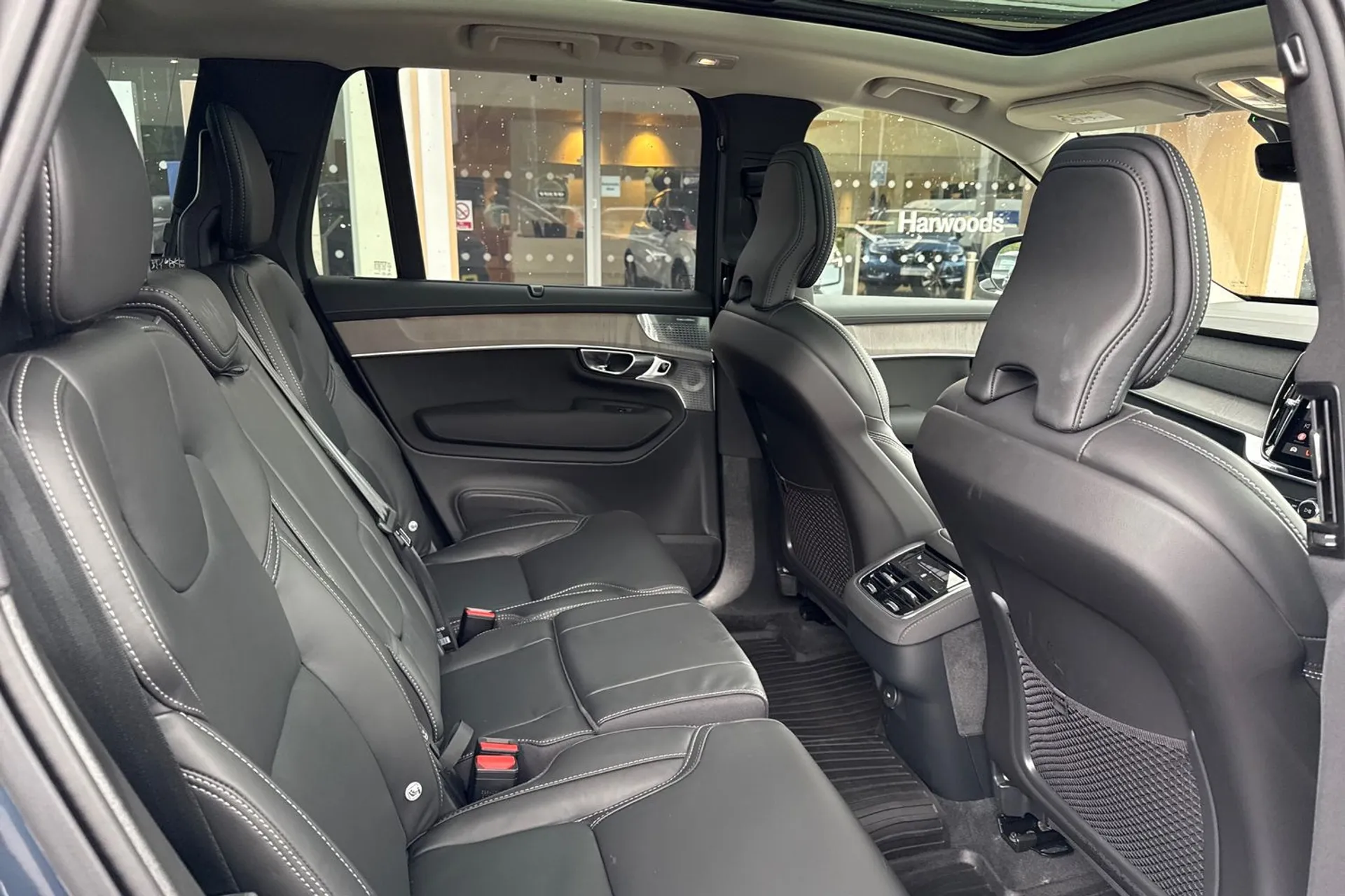 Volvo XC90 thumbnail image number 19