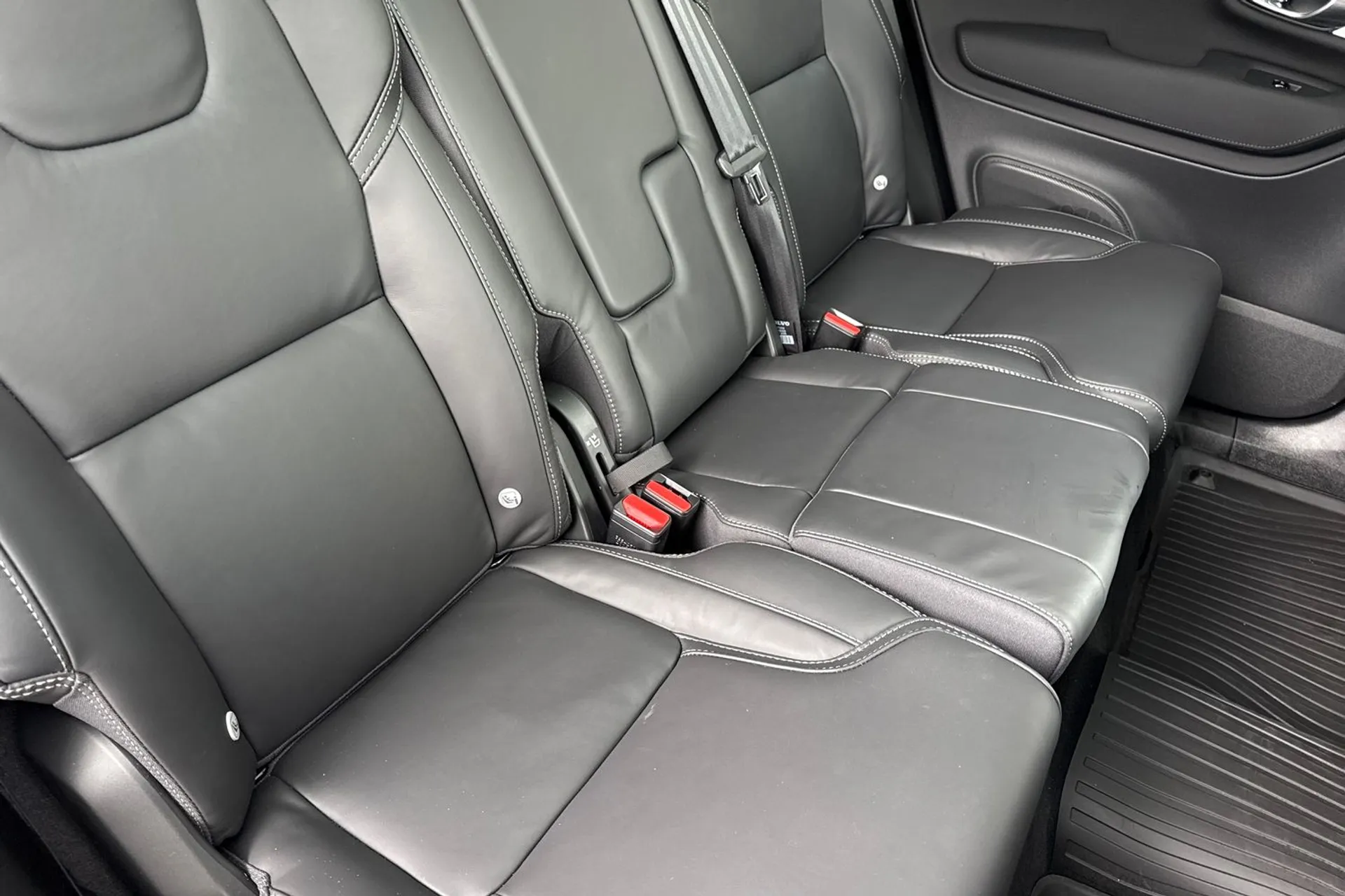 Volvo XC90 thumbnail image number 21