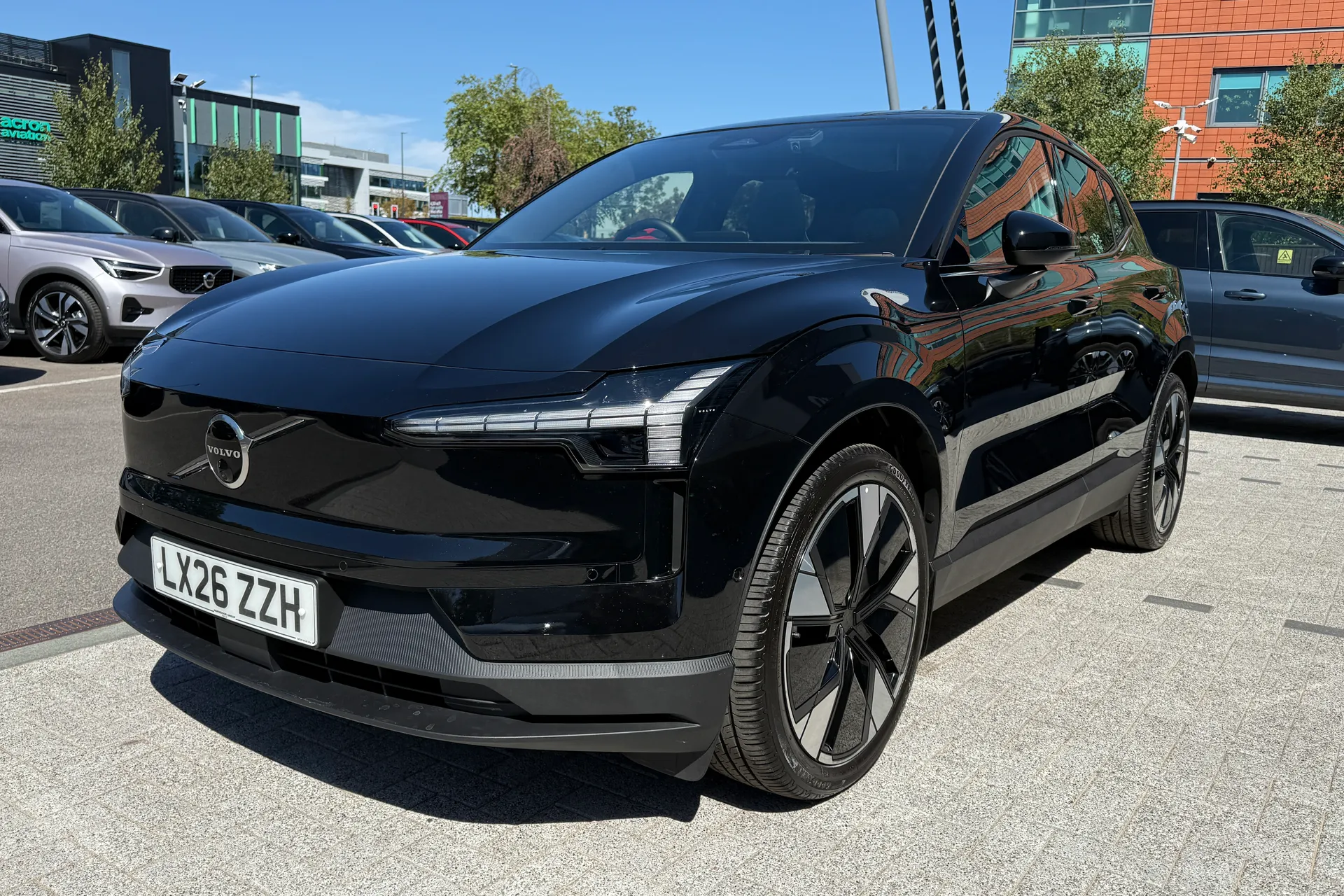 Volvo EX30 thumbnail image number 12