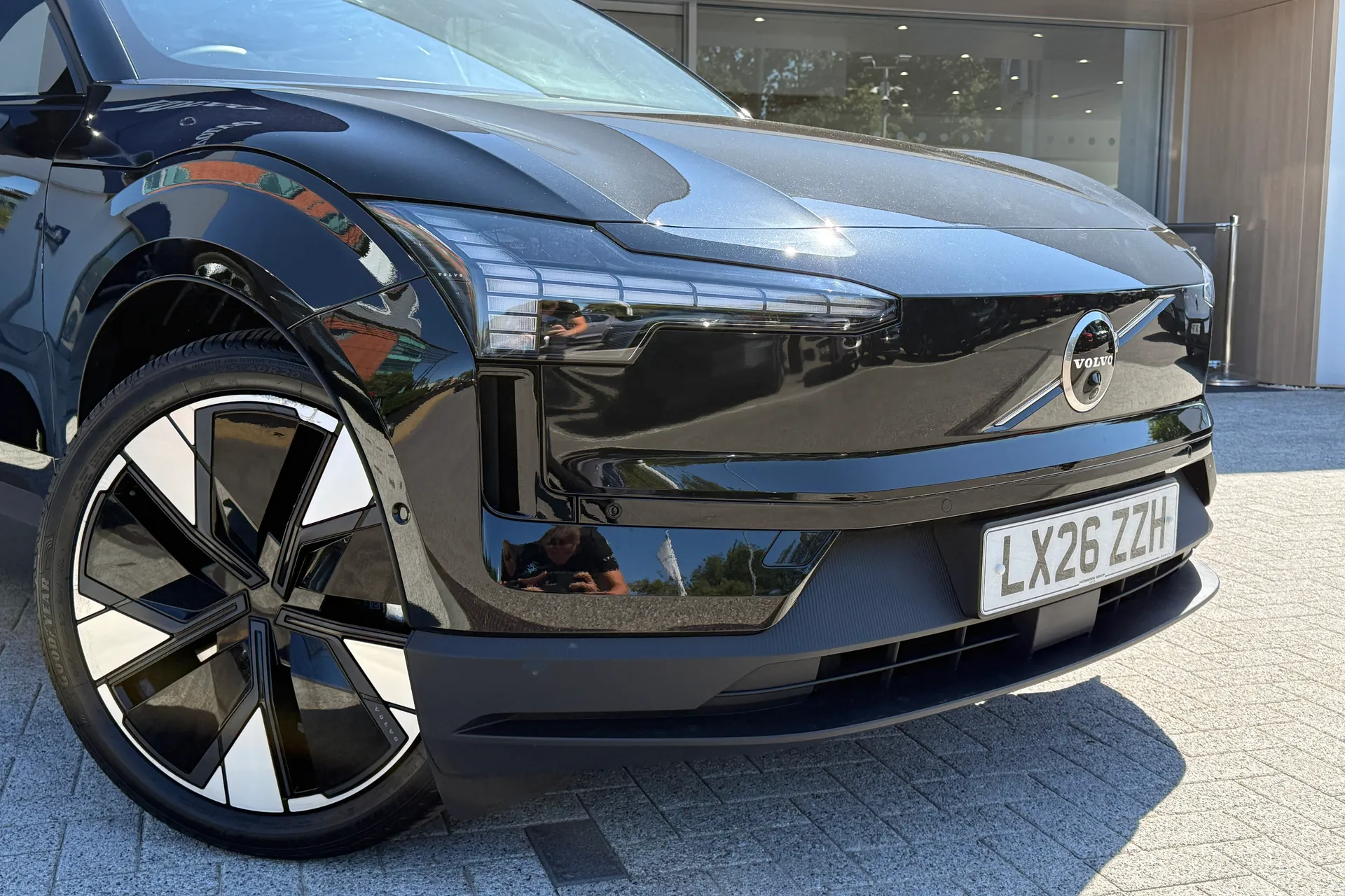 Volvo EX30 thumbnail image number 7