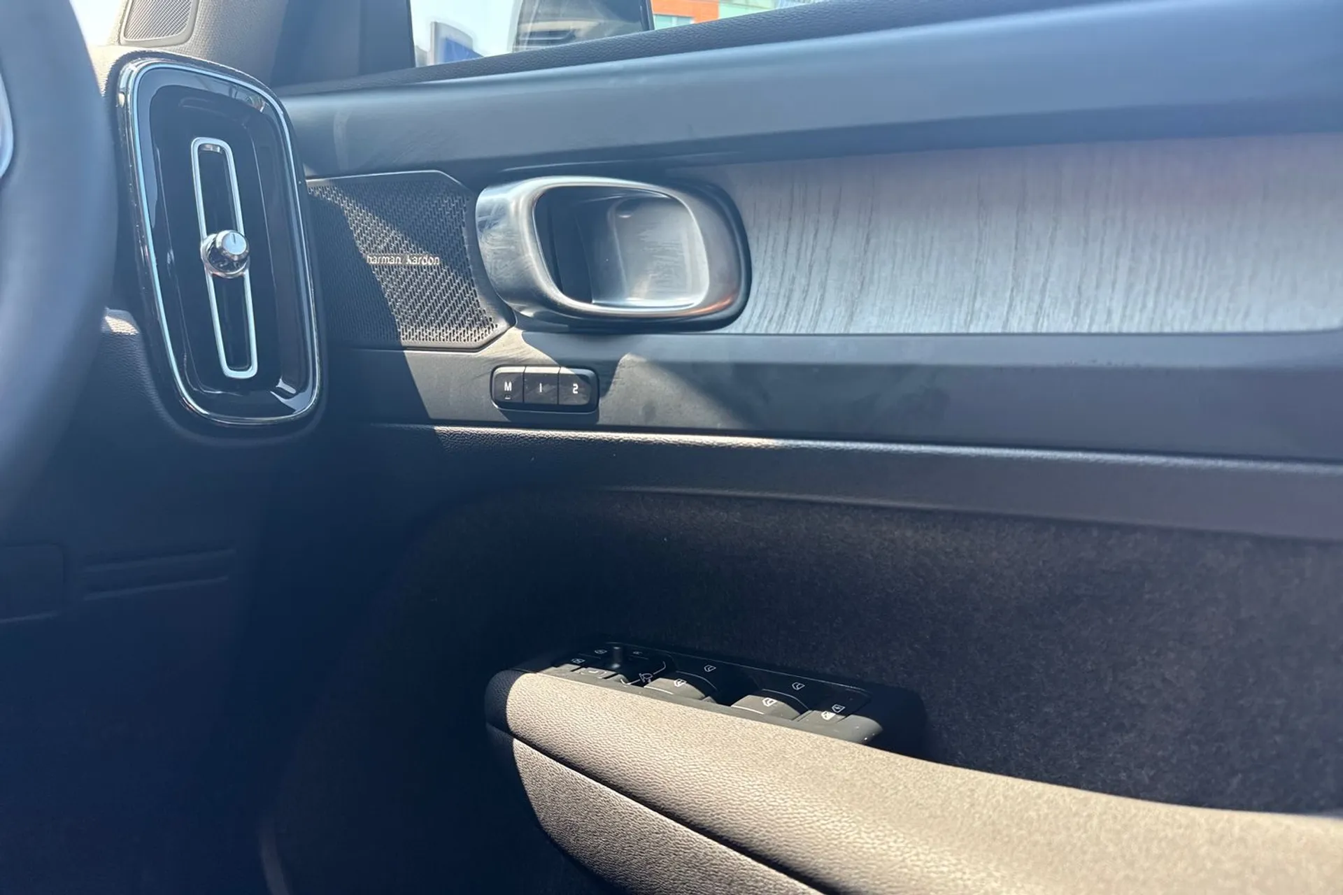 Volvo XC40 thumbnail image number 42