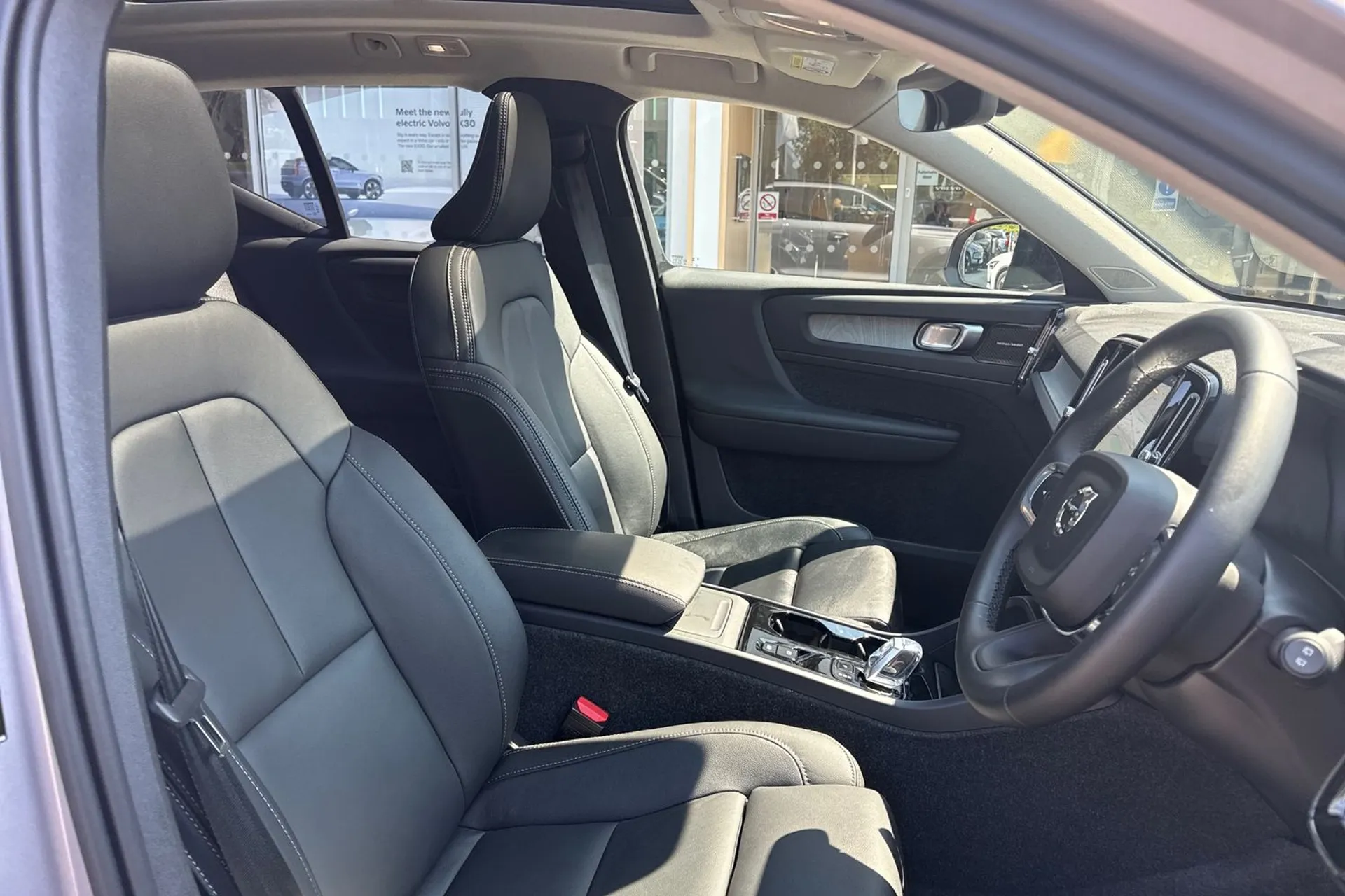 Volvo XC40 thumbnail image number 26