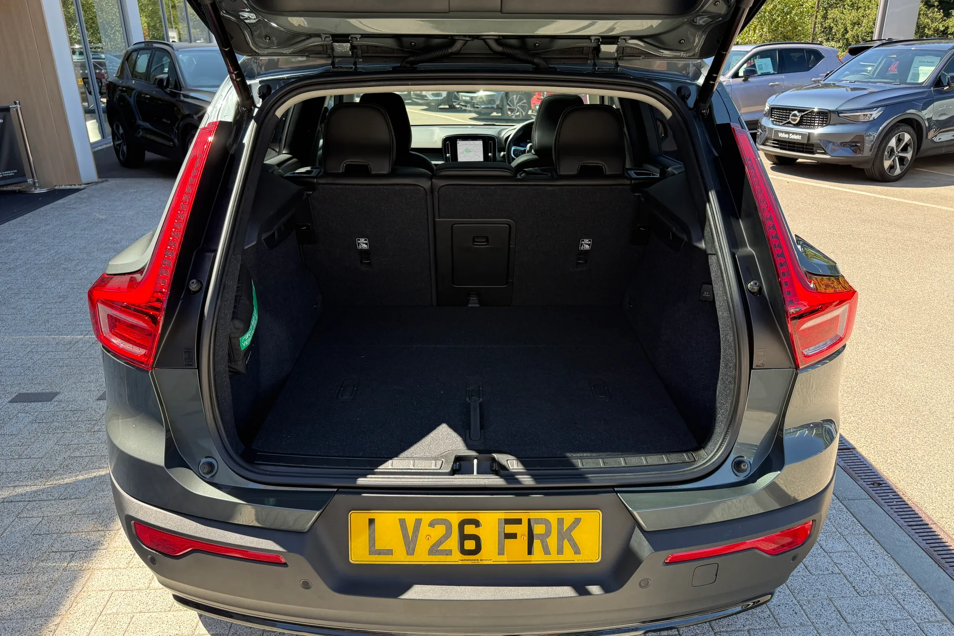 Volvo XC40 thumbnail image number 20