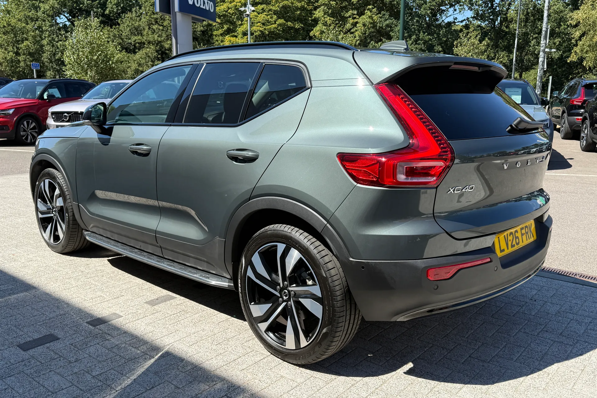 Volvo XC40 thumbnail image number 11