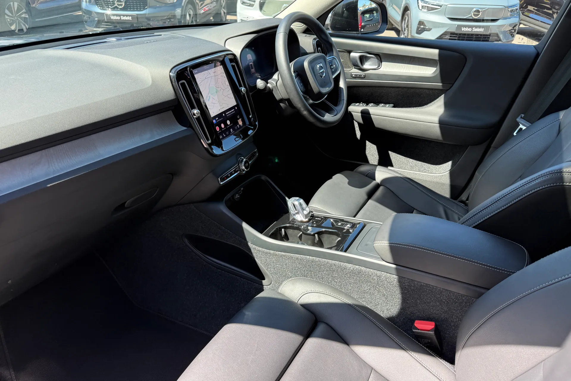 Volvo XC40 thumbnail image number 27