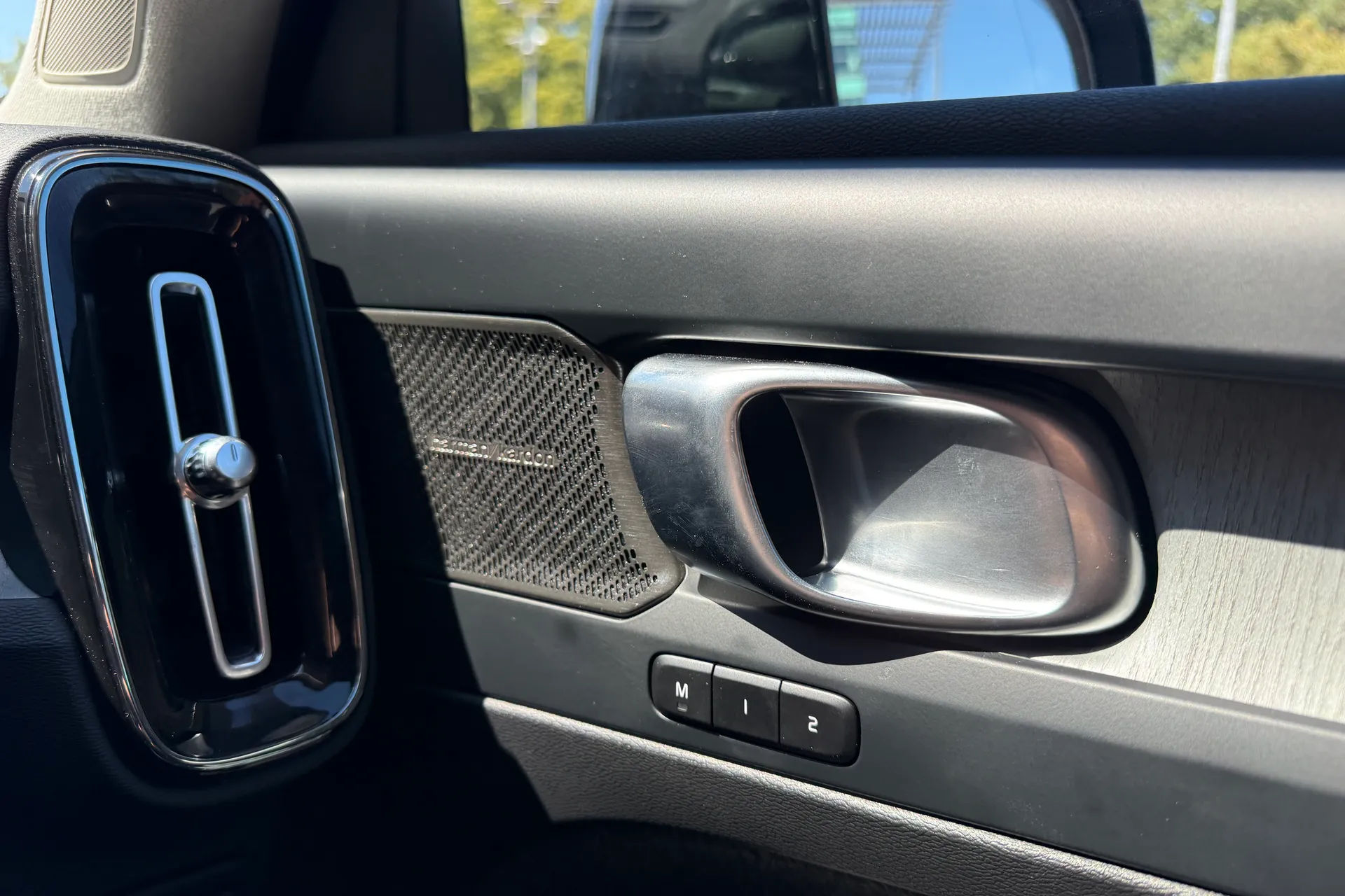 Volvo XC40 thumbnail image number 42