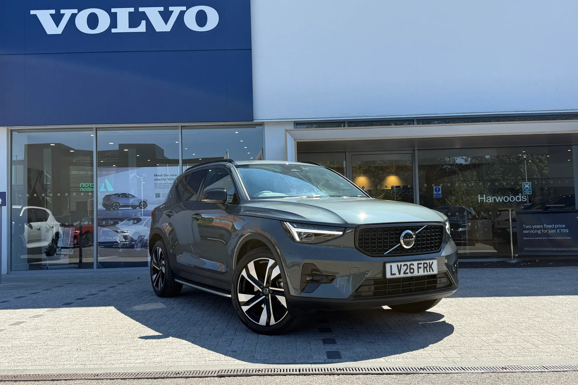 Volvo XC40 focused image