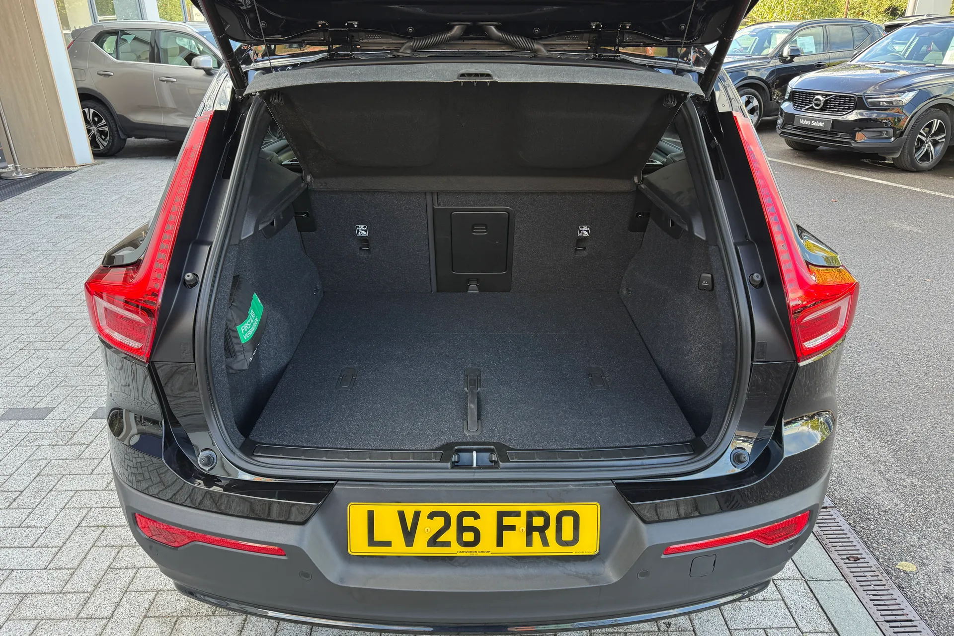Volvo XC40 thumbnail image number 21