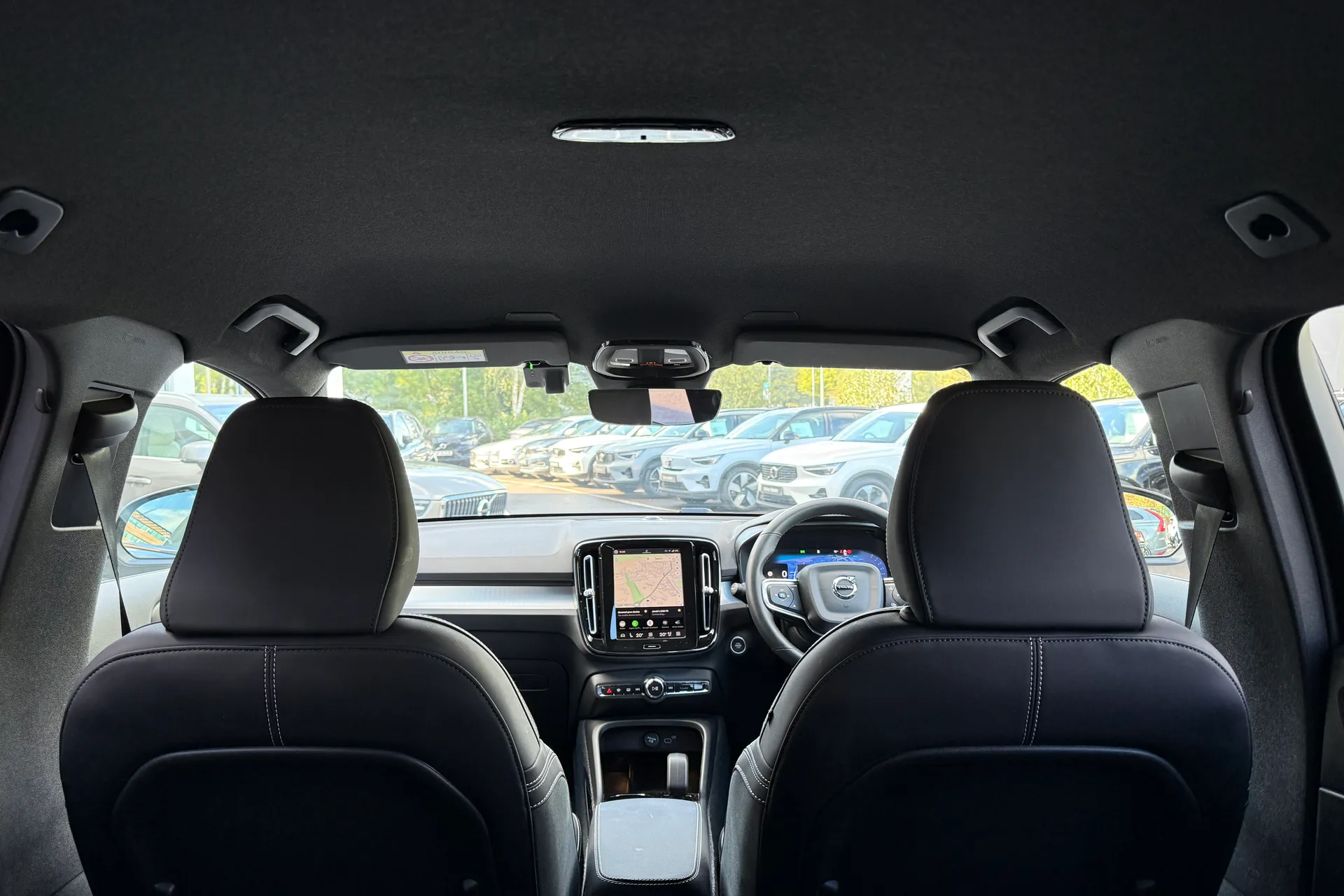 Volvo XC40 thumbnail image number 23