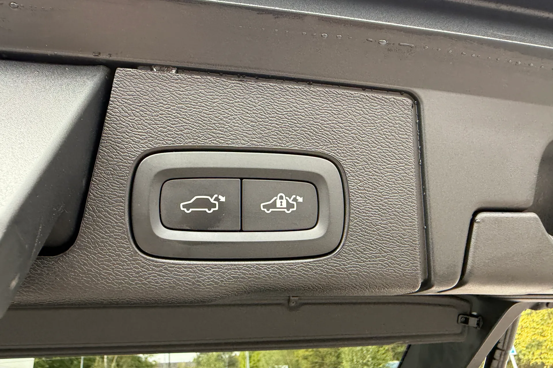 Volvo XC60 thumbnail image number 22