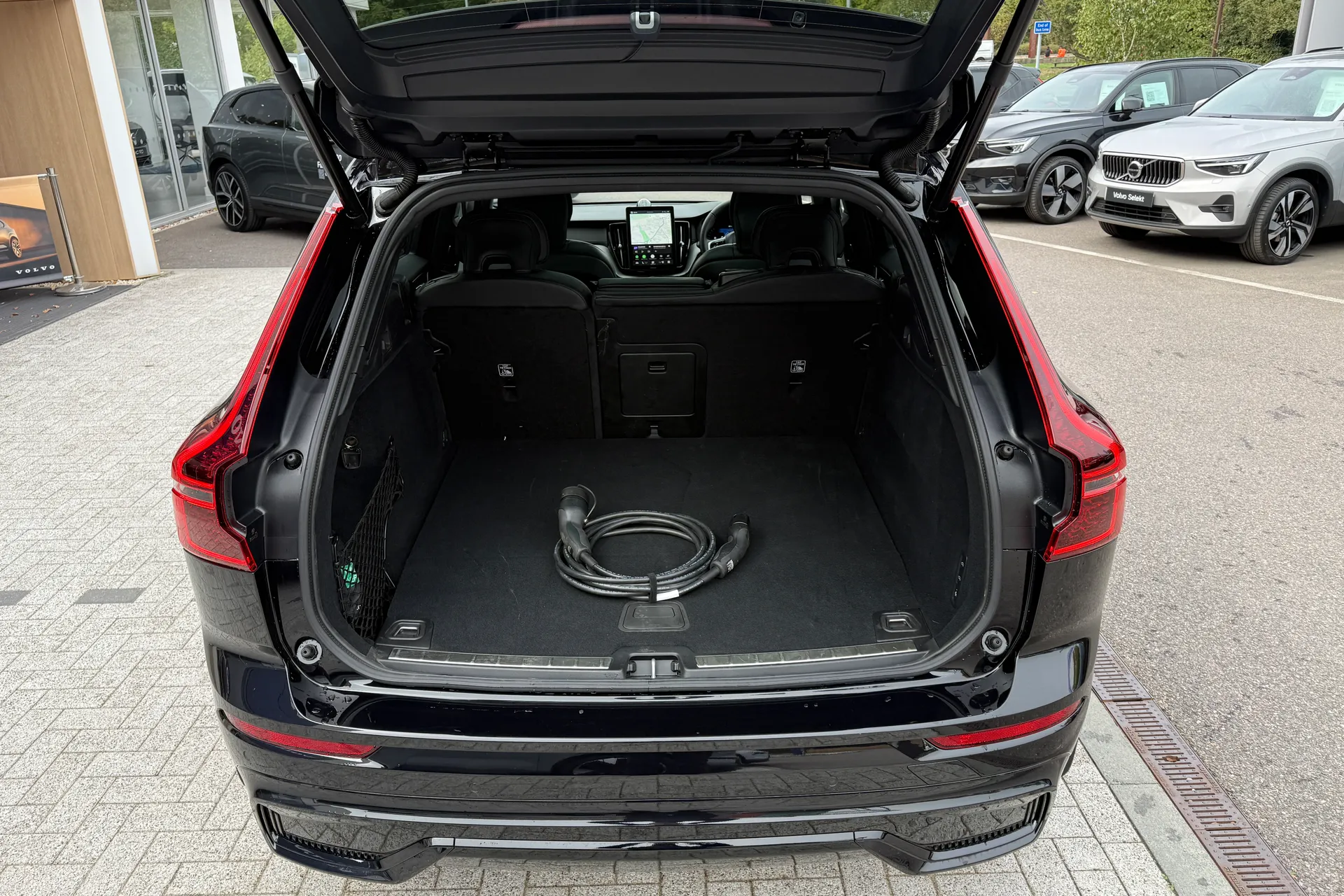 Volvo XC60 thumbnail image number 21